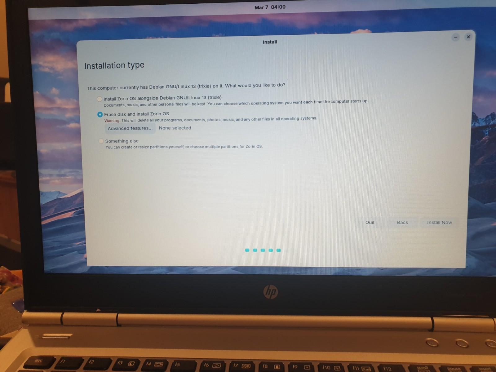 Linux Zorin OS 18 Core, 64-bit, Bootable Live and Install USB Flash Drive