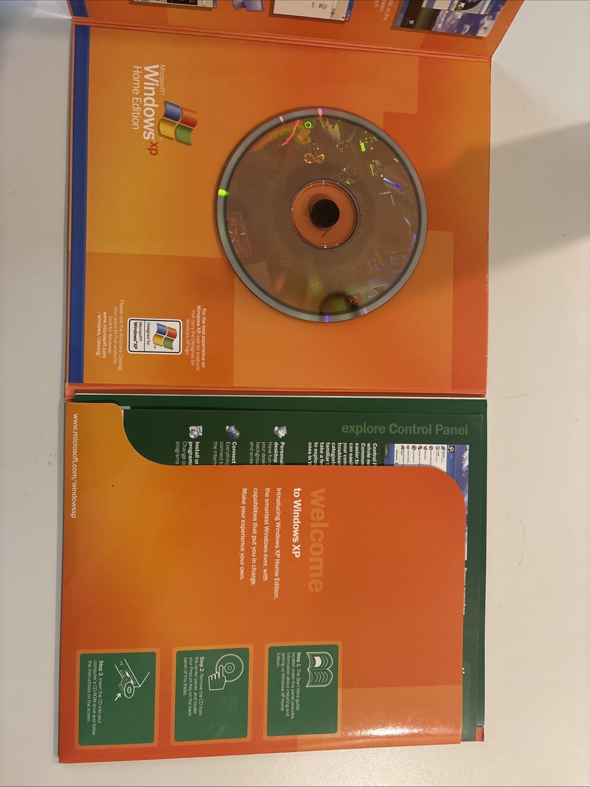 Microsoft Windows XP Home Edition Version 2002 Upgrade with Product Key + Disc