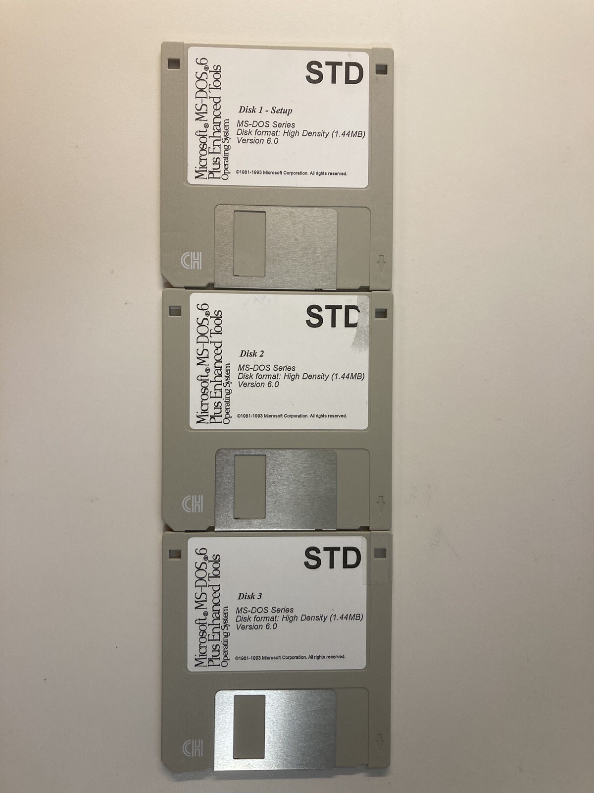 Microsoft MS-DOS 6.0 Plus Enhanced Tools (Operating System on 3 Floppy Disks)