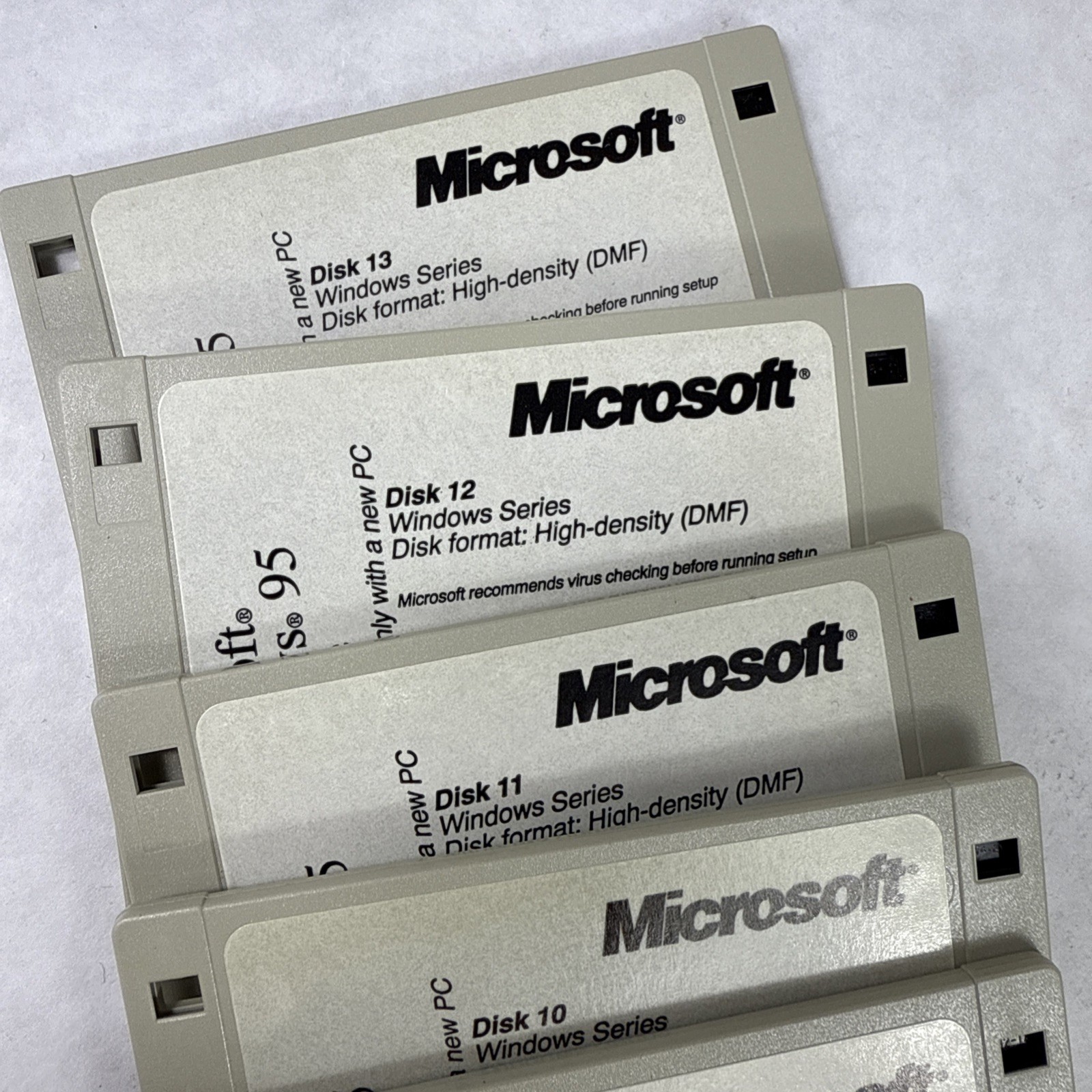 Microsoft Windows 95 Upgrade On 3.5″ Floppy Disks – Lot of 13 Disks /Diskettes