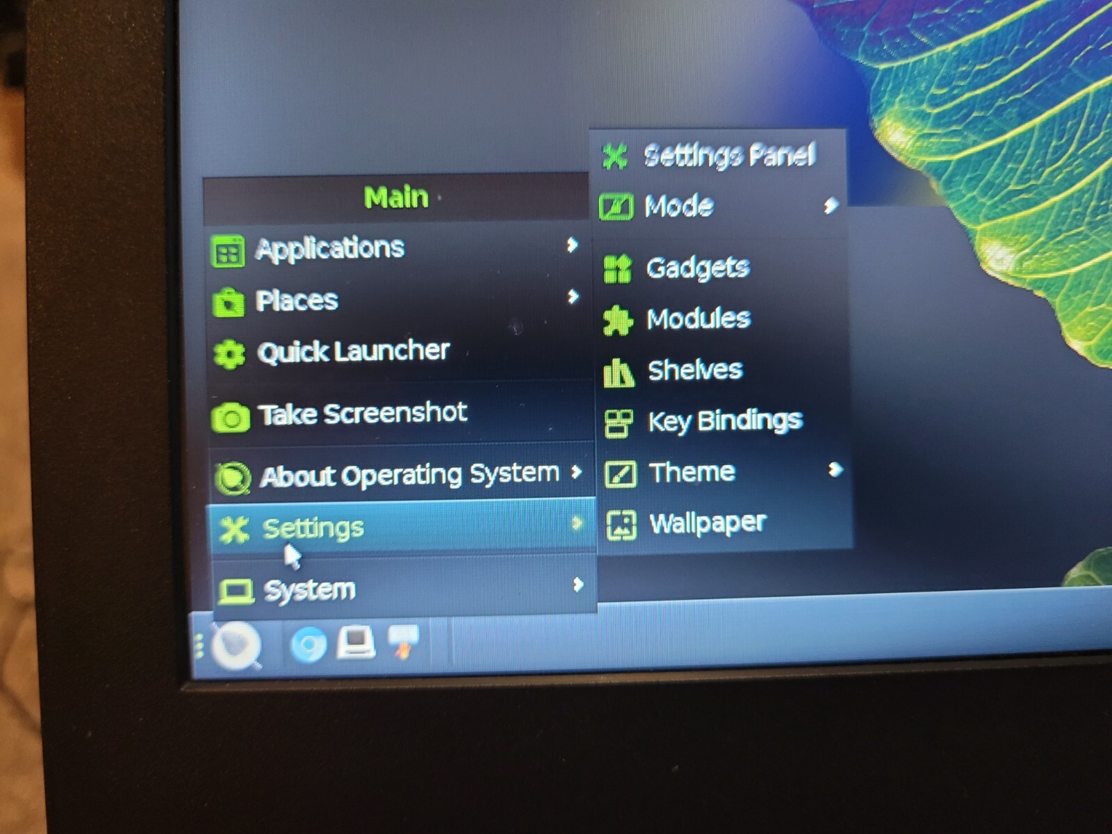 Bodhi Linux Standard x64 Bootable Beautiful and Fast and Small on 16G USB Stick!