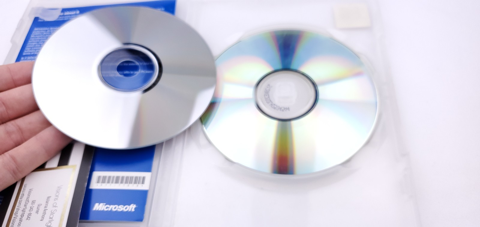 Microsoft Windows xp Professional x64 Edition OEM Software w/ Product Key Full