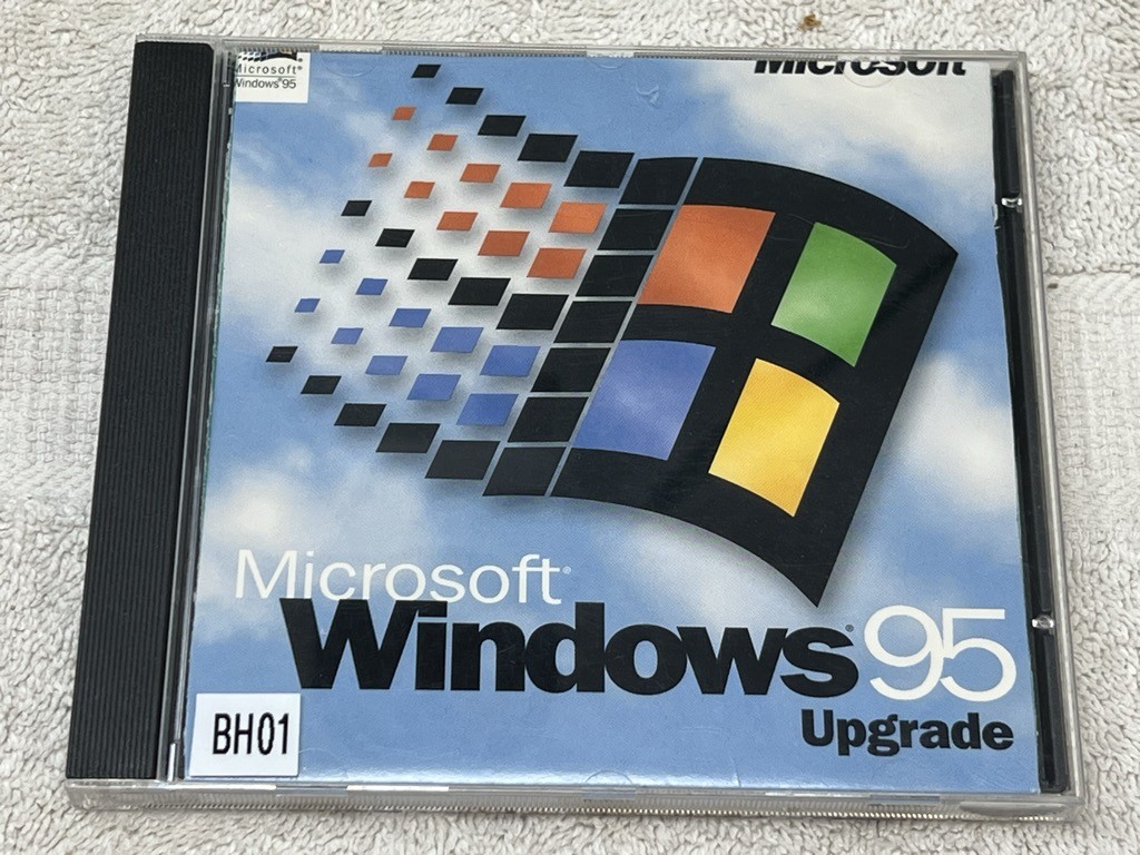 Microsoft Windows 95 CD-ROM in jewel case