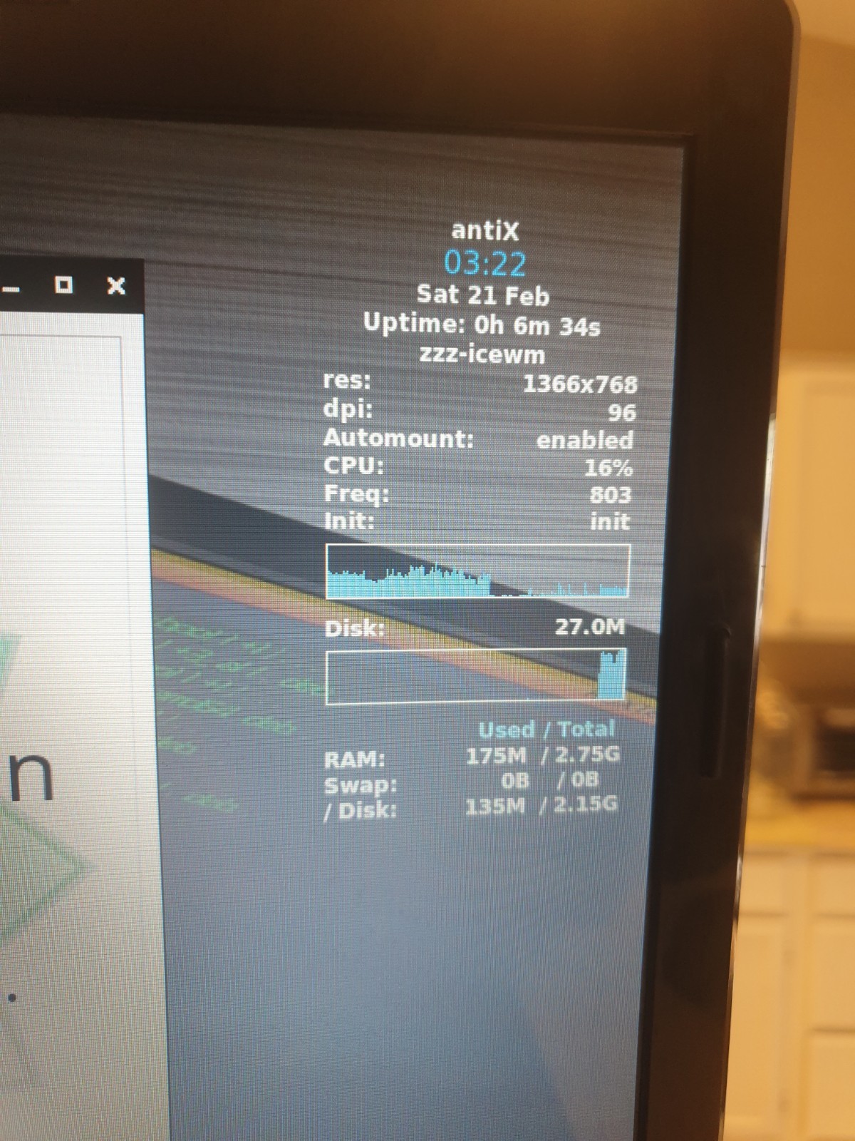 Linux antiX V23.2, 32-bit, Bootable Live and Install USB Flash Drive