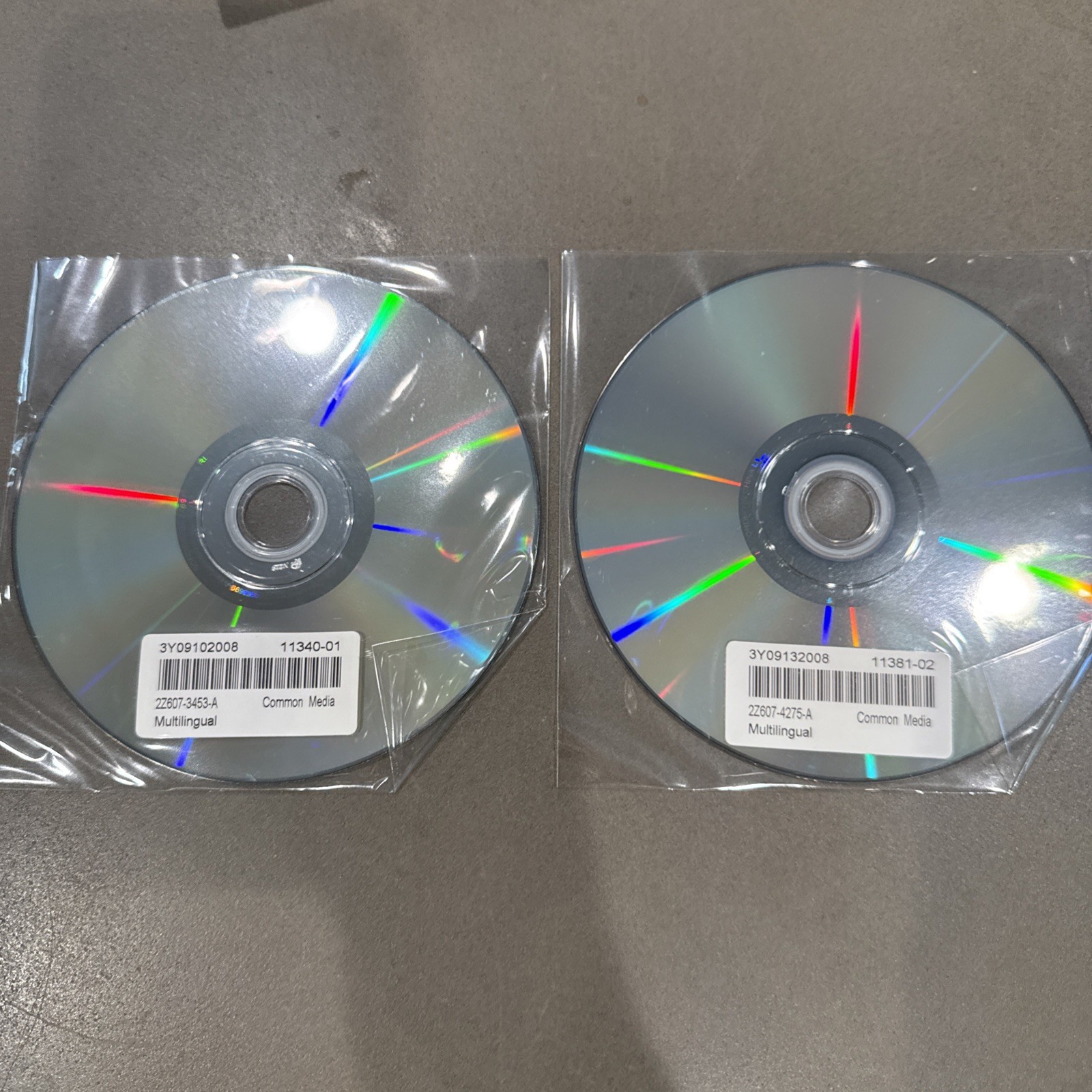 Mac Computers OS X Install Disc 1 & 2 Version 10.5.4 2008 Model 3A152 W/Manuals