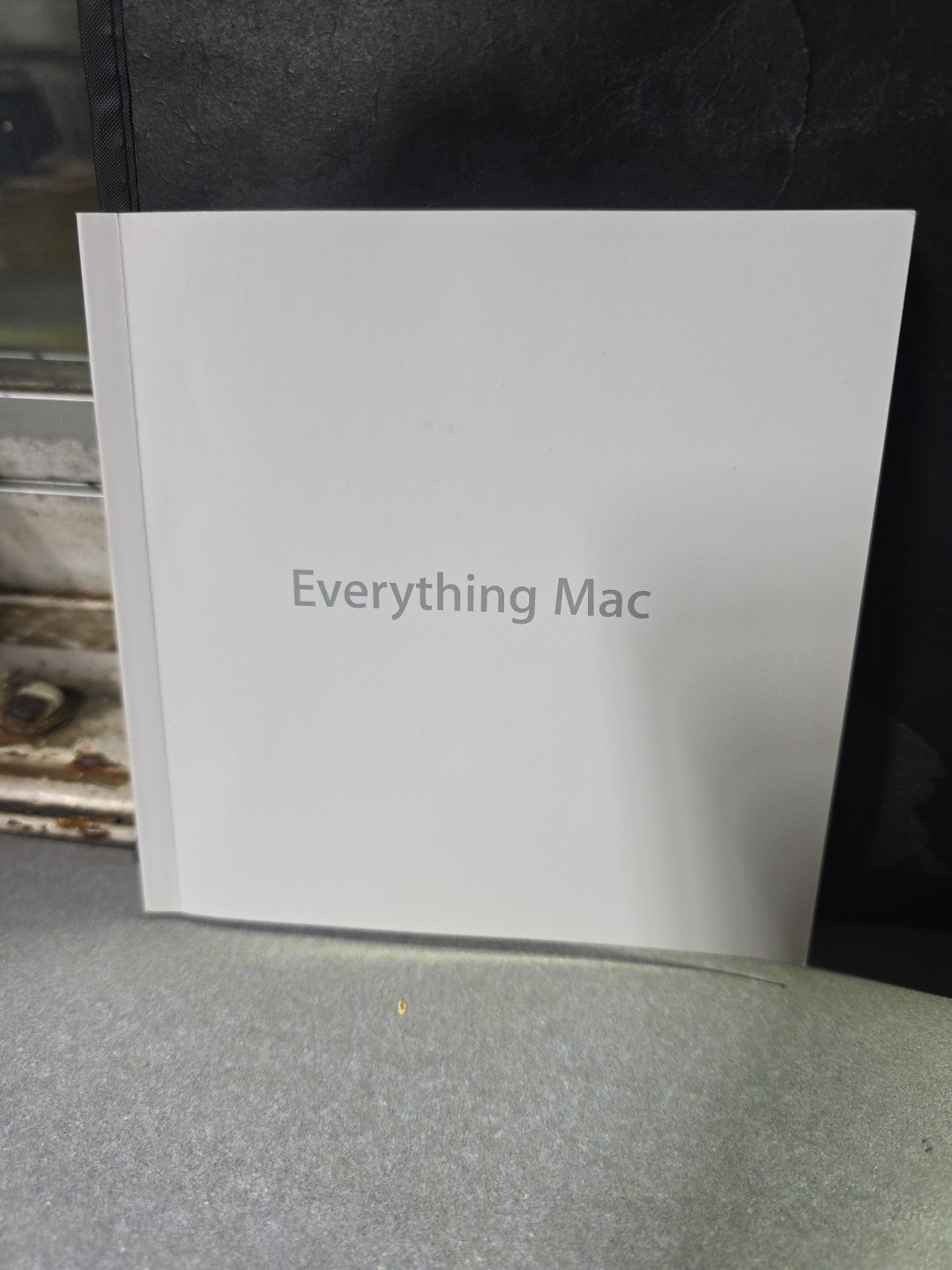 Apple Mac Os X 10.5 Install Disc Disc 1 & 2 Version 10.5 Plus Remote Pamphlet