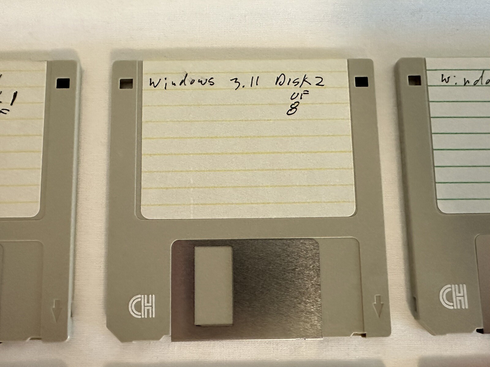 Microsoft Windows 3.11 on 3.5″ Floppy Disk install Workgroups 8 Disks