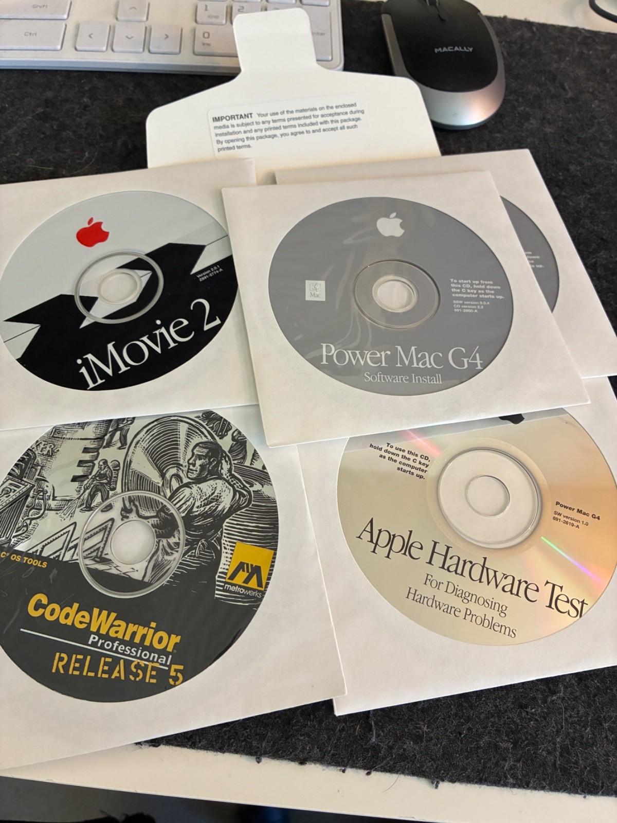 Apple Power Mac G4 Version 9.0.4 Install CD discs iMovie2 Codewarrior