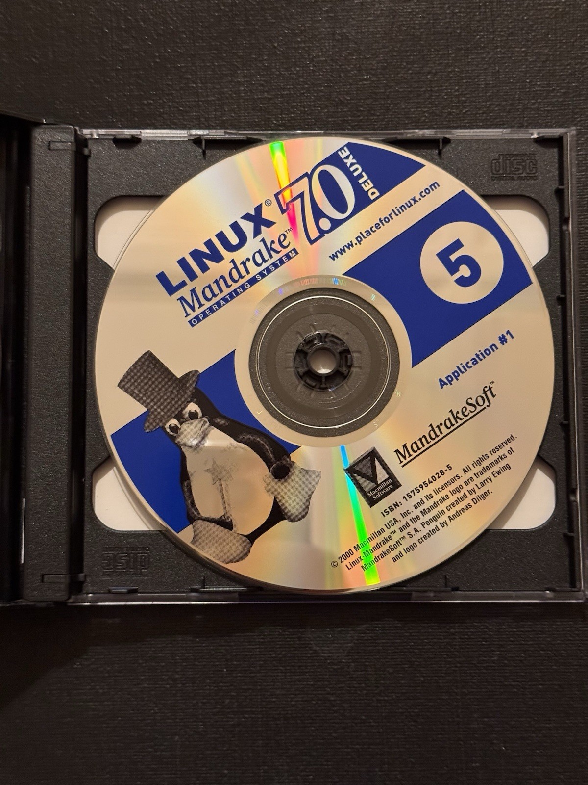 Linux Mandrake Operating System 7.0 Deluxe 5 Disc