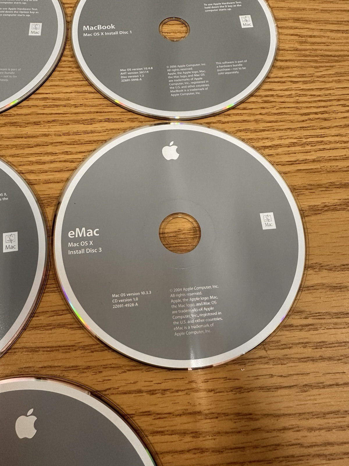 Apple Software Lot of 15 2004-2010 Mac OS X install, Application.
