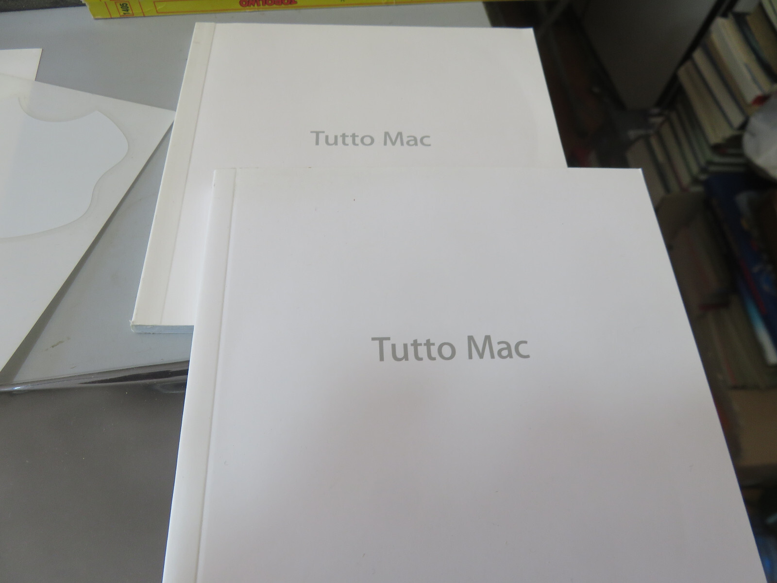 Lotto DVD istallazione libretti panno adesivi mac Pro come da foto ottime cond.