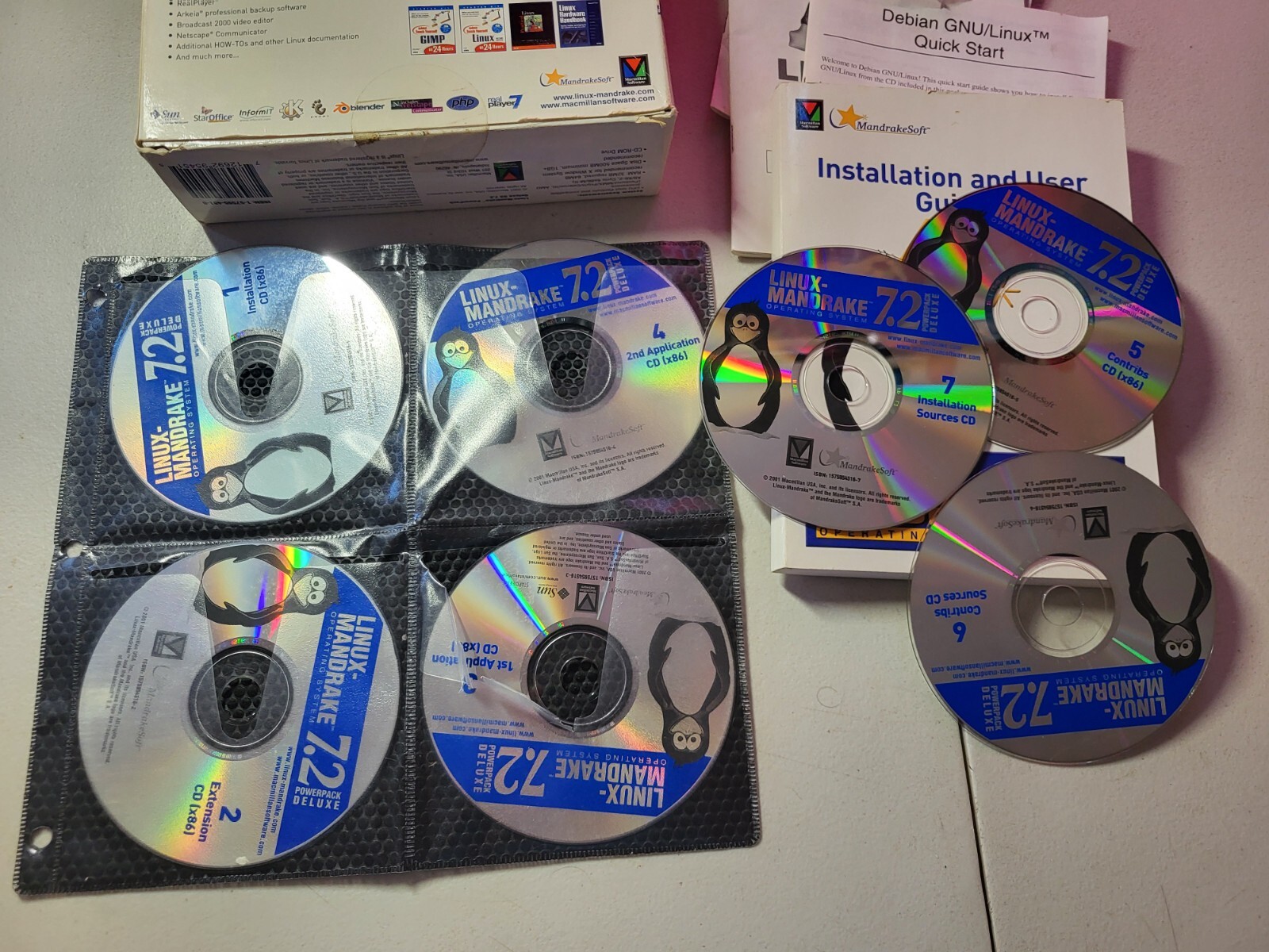 Linux Mandrake 7.2 Deluxe 2001 Operating System Software Big Box 7 CD’S Manuals