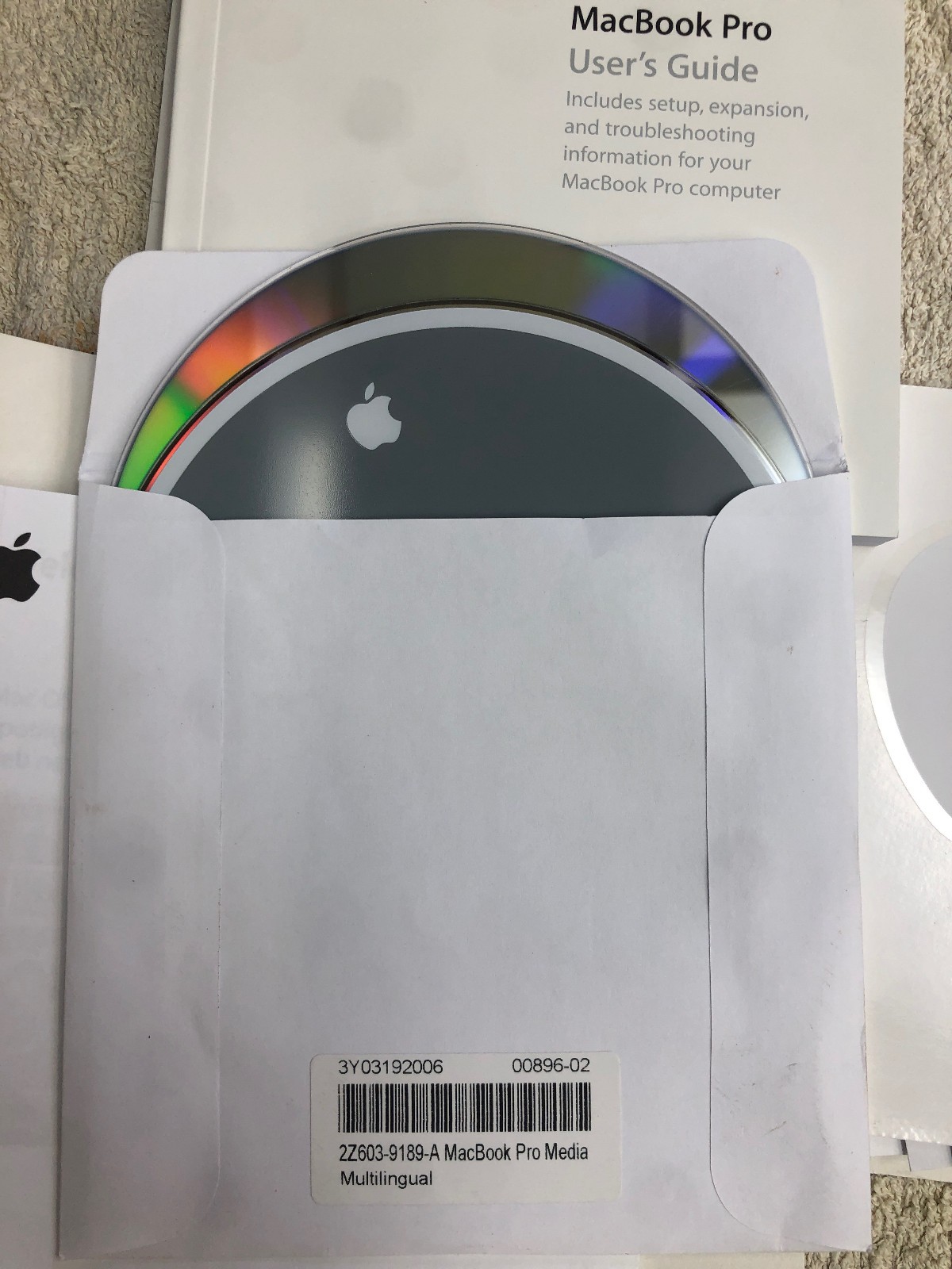 Apple MacBook Pro Mac OS X 10.4 Tiger Install Discs Manuals OEM 603-8156-A