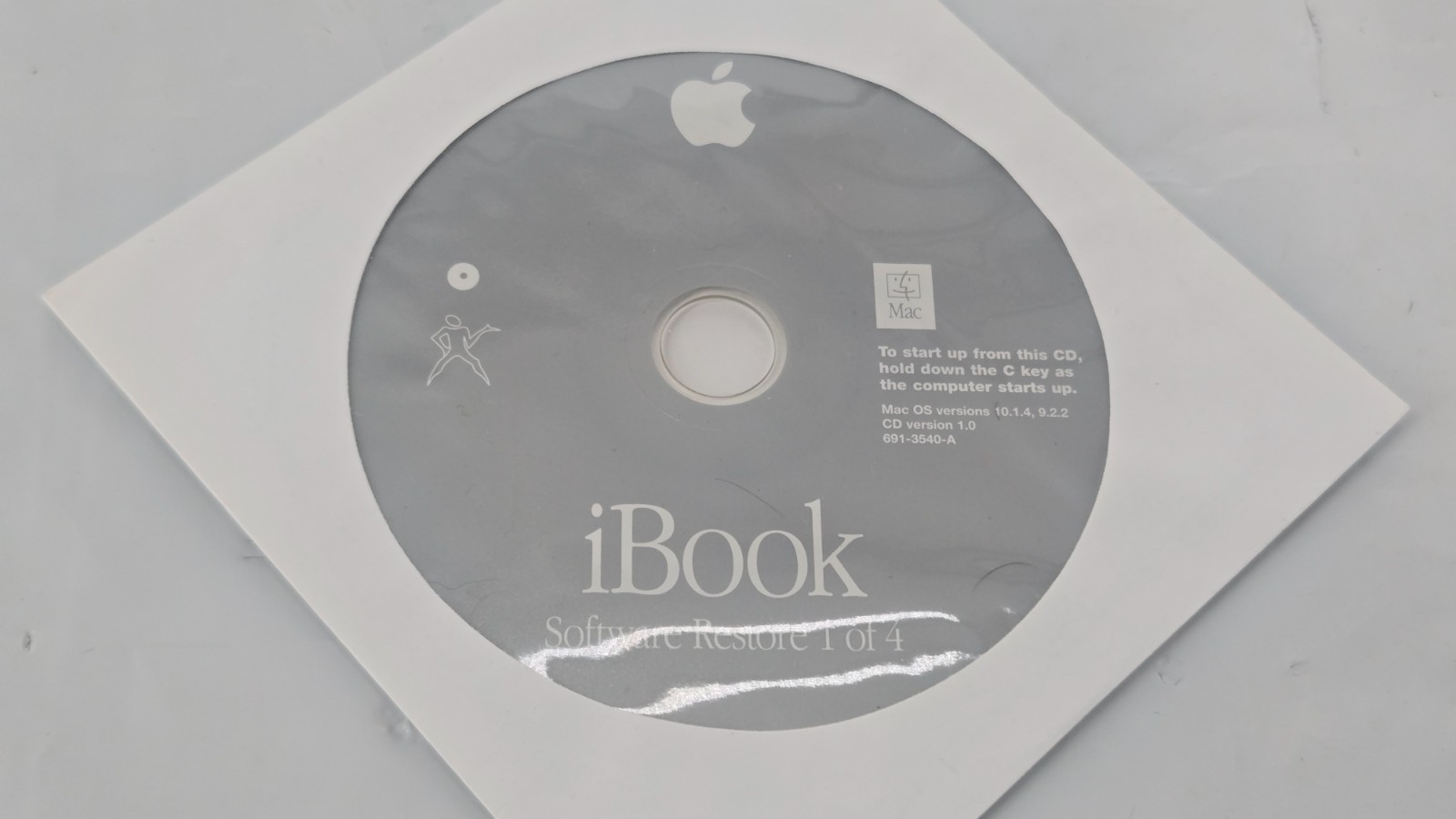 iBook G4 System Restore 8 Discs & World Book Mac 10.1.4, 9.2.2 LOT of 8