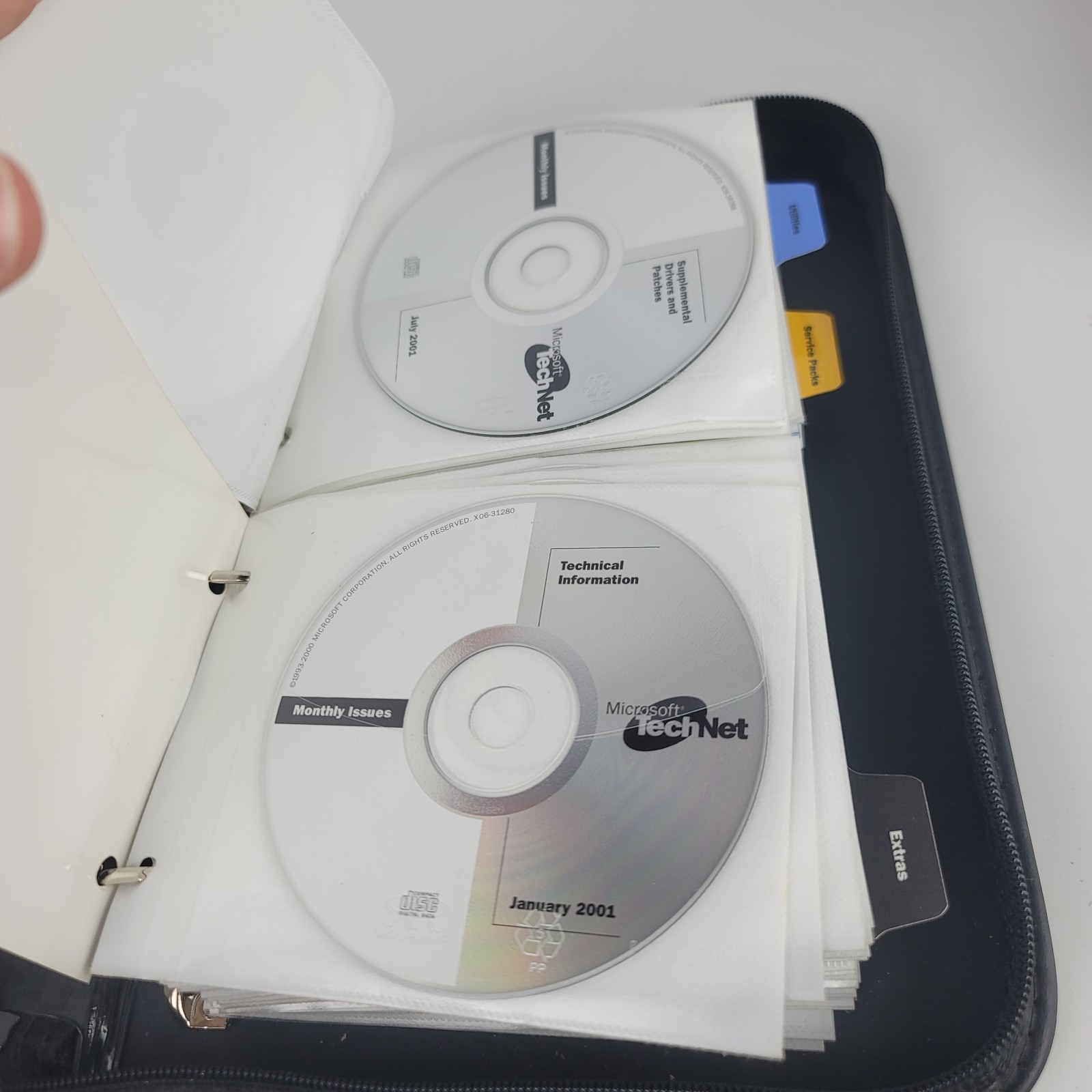 Vtg Microsoft Tech Net Plus Monthly CD Subscription 1999 2001 Discs Drivers