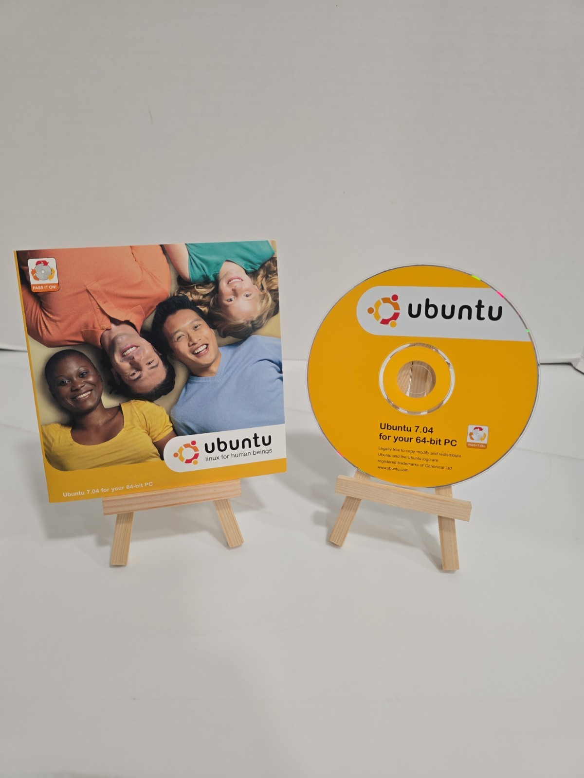 🔥 RARE Ubuntu Linux 7.04 PC Edition Vintage Linux for Human Beings TESTED MINT