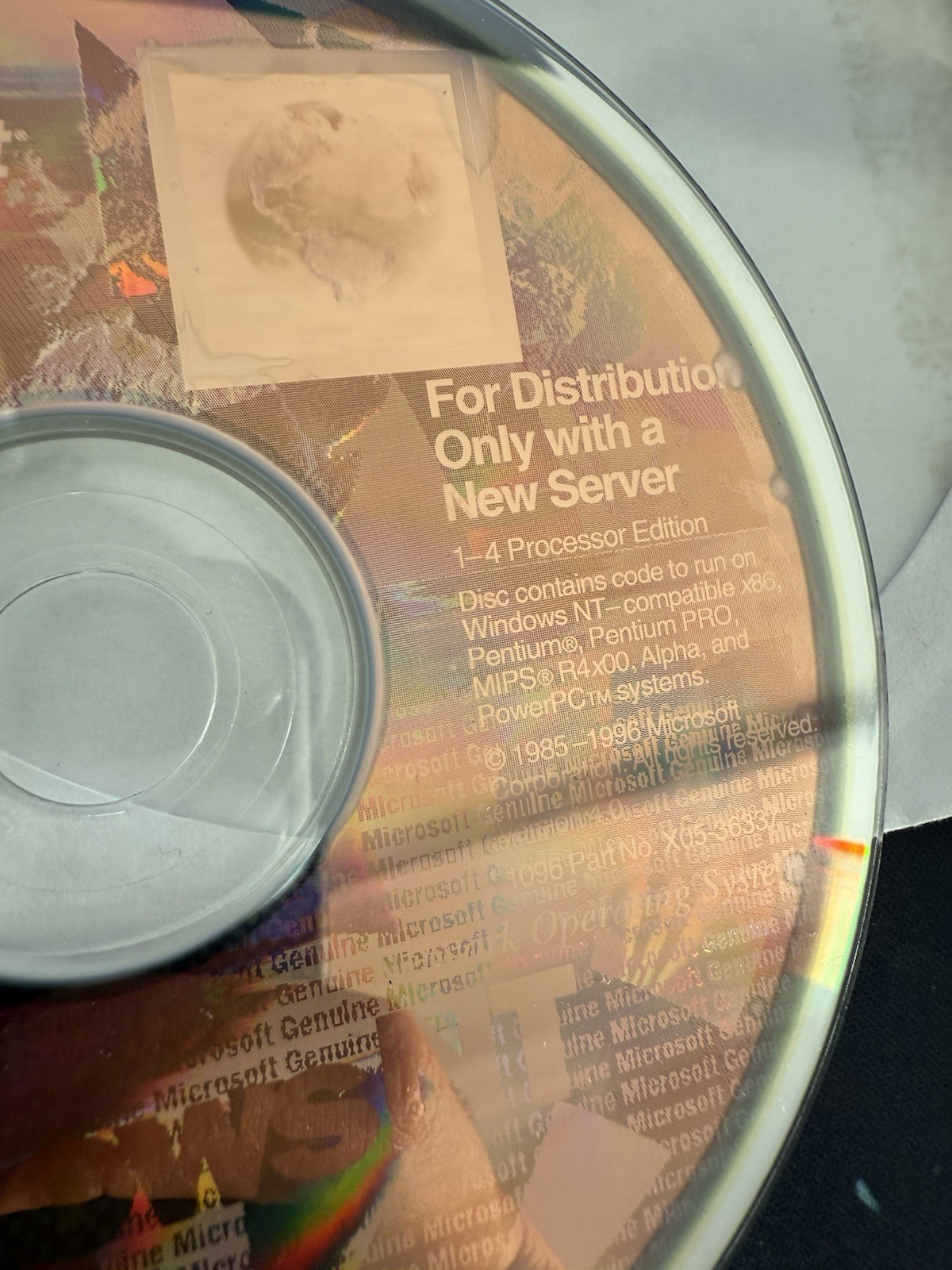 Windows NT Server 4.0 Build 1096 Part No. X05-36337 / Beta 1 / Holo CD Edition