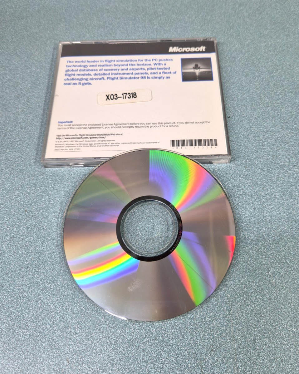 Sealed Windows 95 OEM CD Office 2000 Works Exploring Windows 95 Money Lot