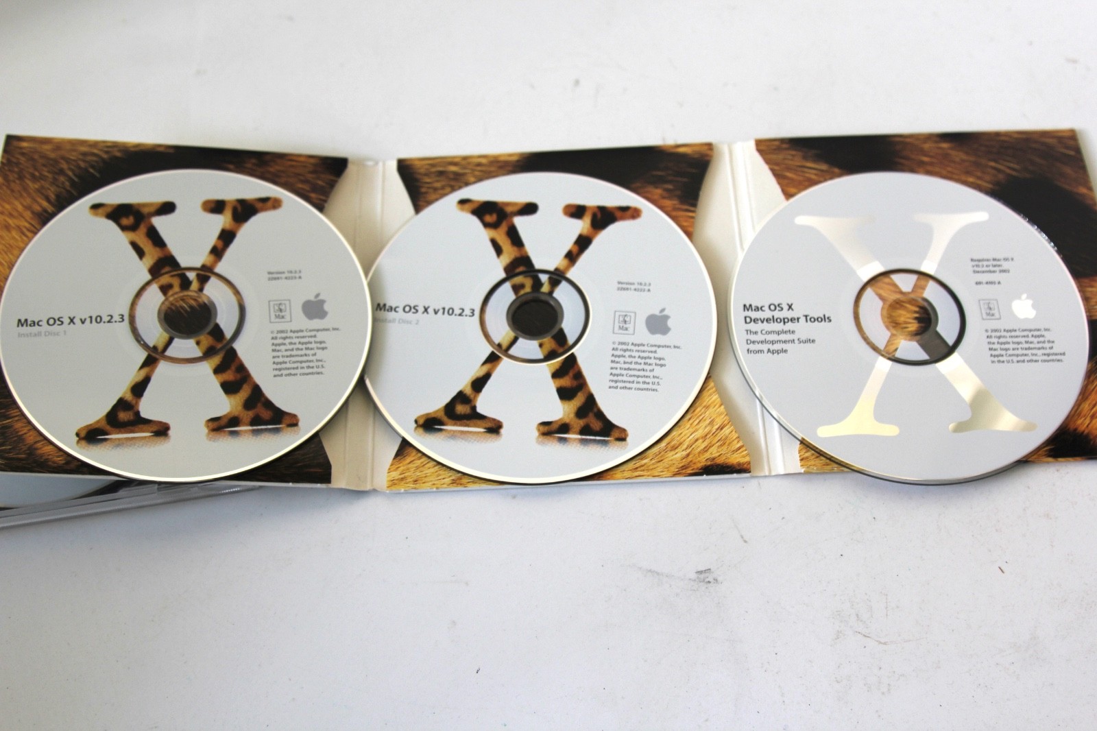 Apple Mac OS X 10.2.3 Jaguar Install Discs Developer Tools