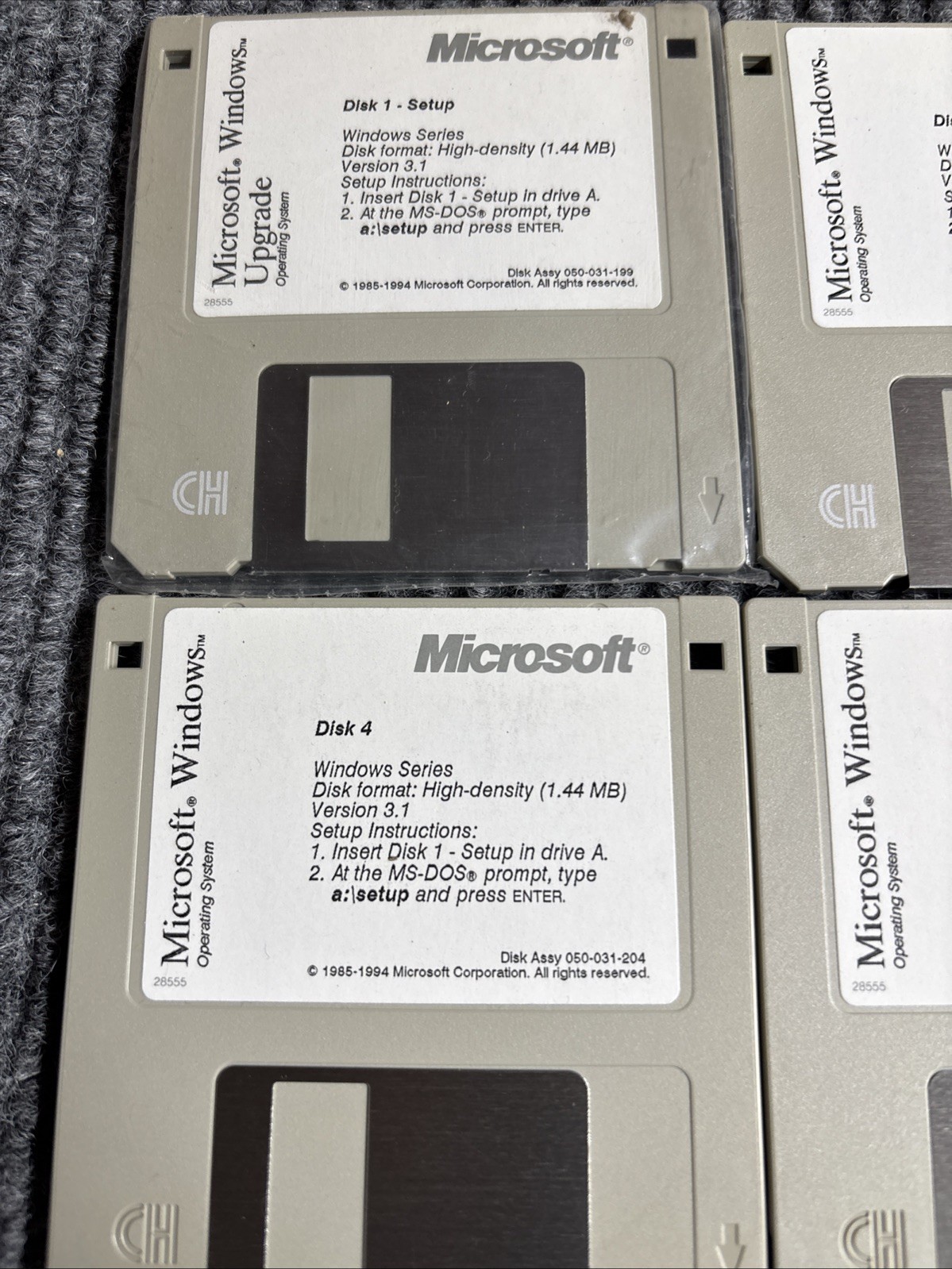 Microsoft Windows 3.1 on 3.5″ 1.44MB Floppy Disk install – Retail (6 Disks)