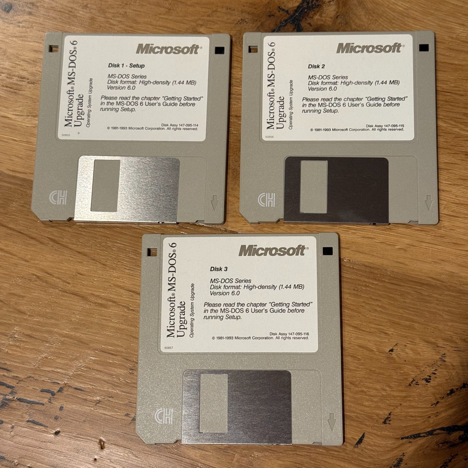 Microsoft MS-DOS 6 Upgrade – 3.5″ Disks, Manuals w/ DOS v6.2 Disks