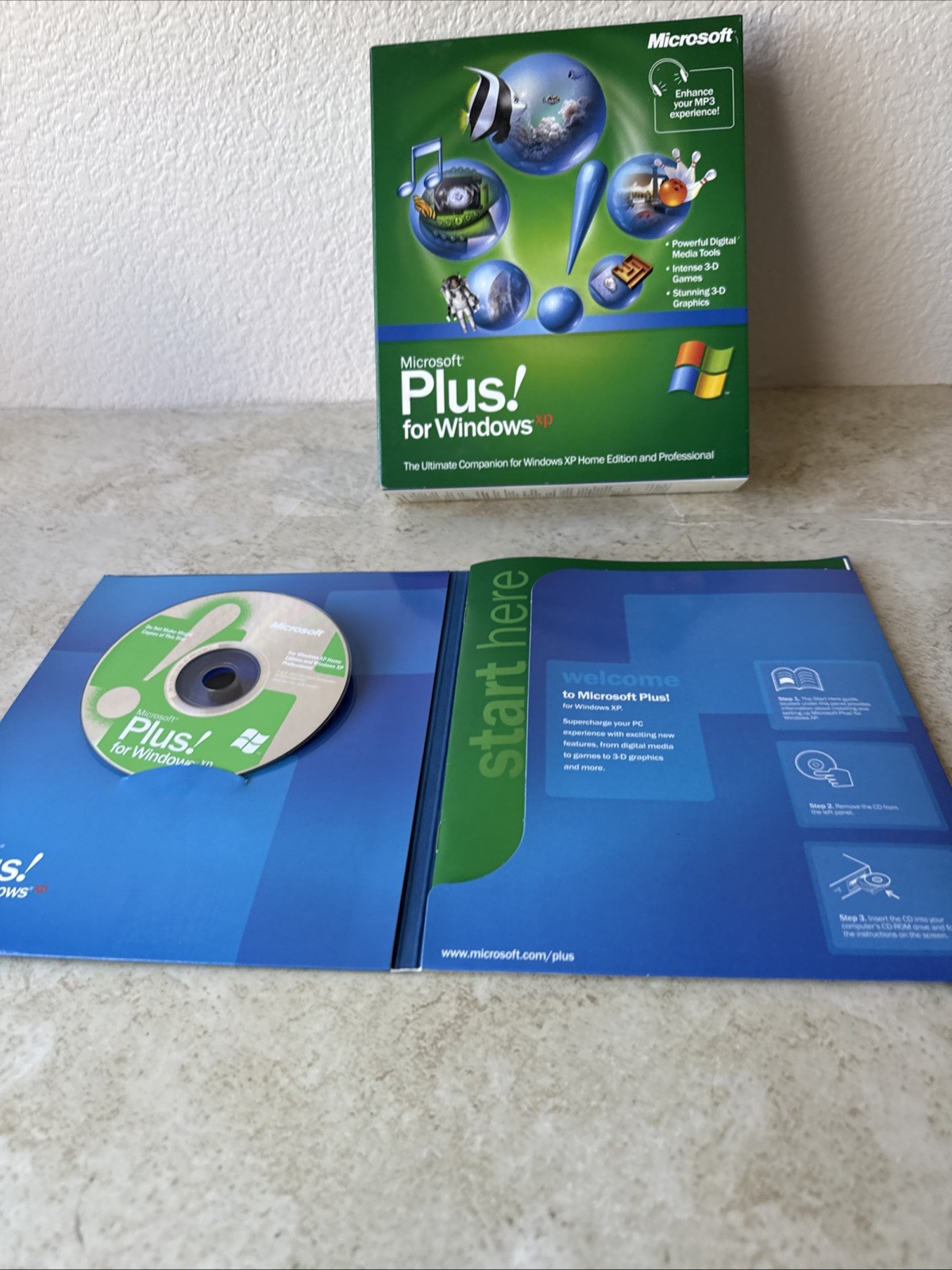 Microsoft Plus! for Windows XP Set With CD & Manual [COMPLETE]