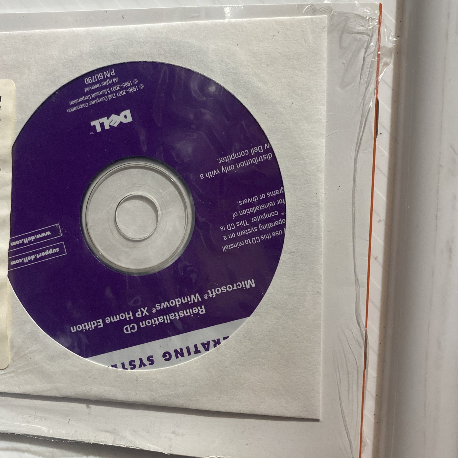 Microsoft Windows XP Home Edition for Distribution with Dell Version 2002 Sealed