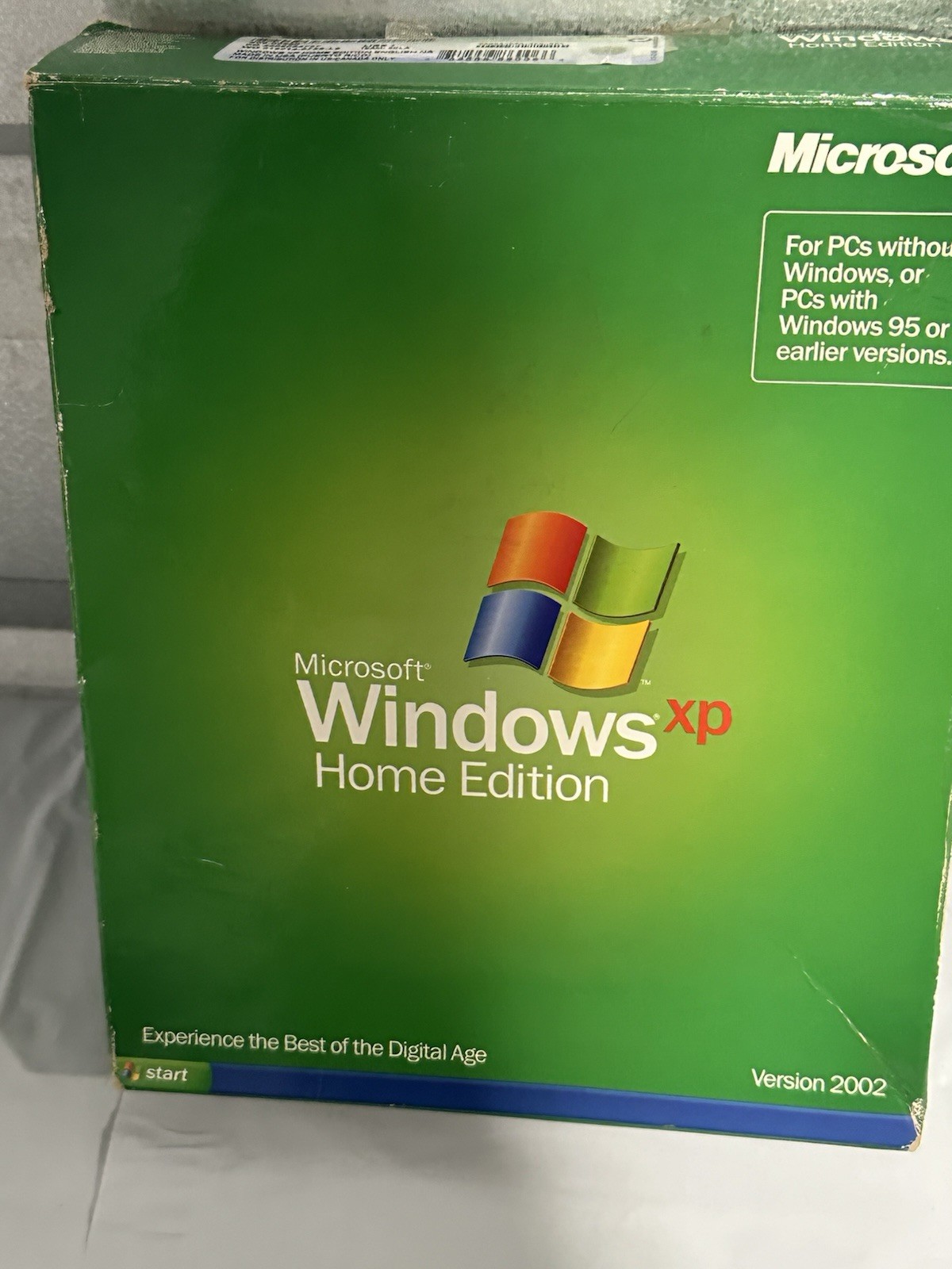 Microsoft Windows XP Home Edition – Full Version with Service Pack 2 CD-ROM