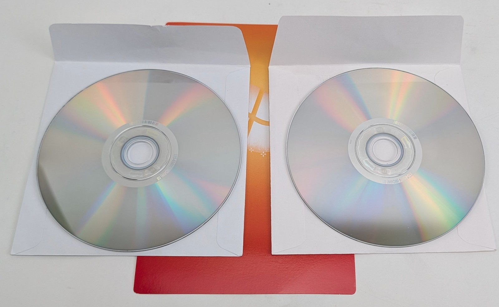 Microsoft Windows 7 Professional Pro Upgrade 32 / 64 Bit DVD & Activation Key