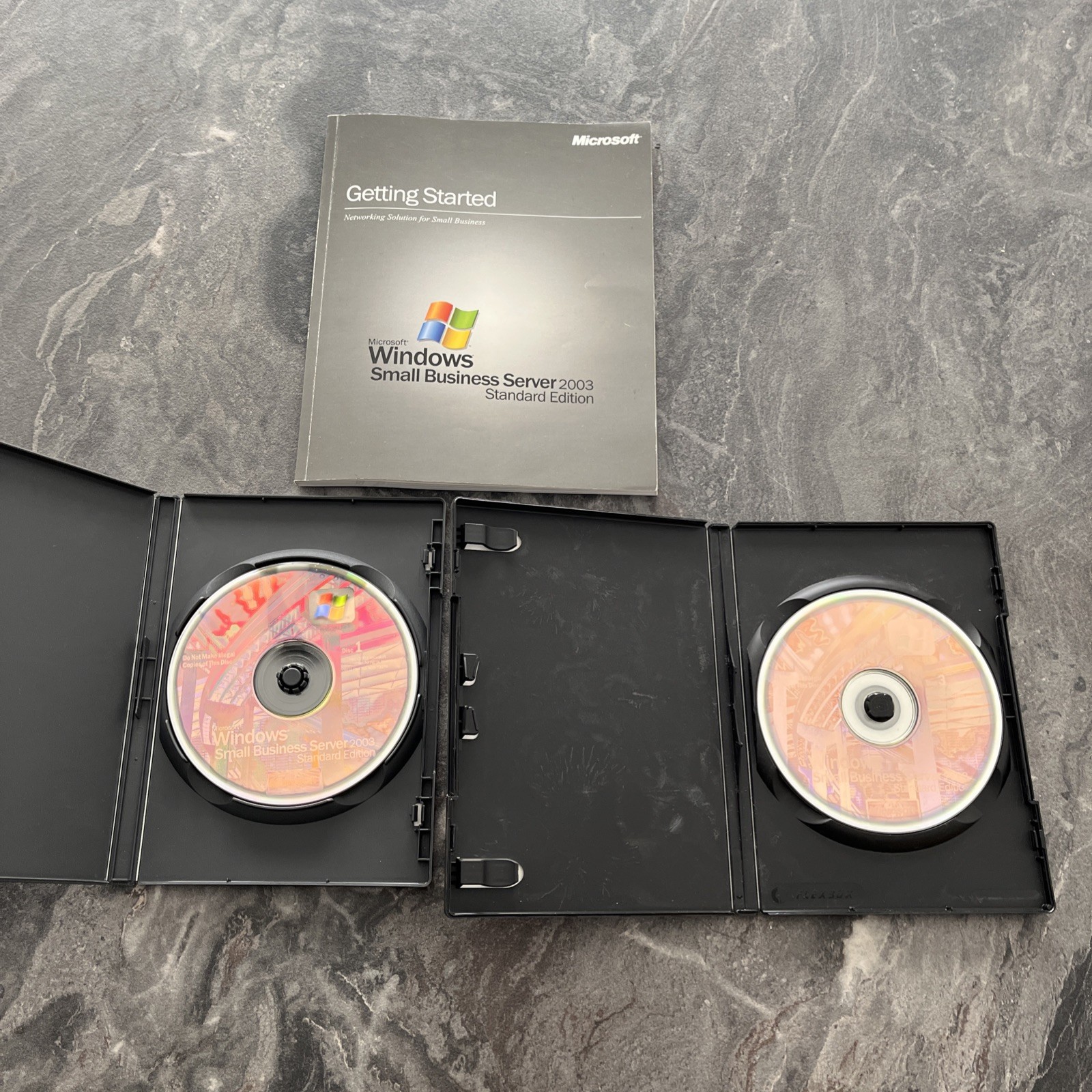 Microsoft Windows Small Business Server 2003 Standard Edition & Product Key