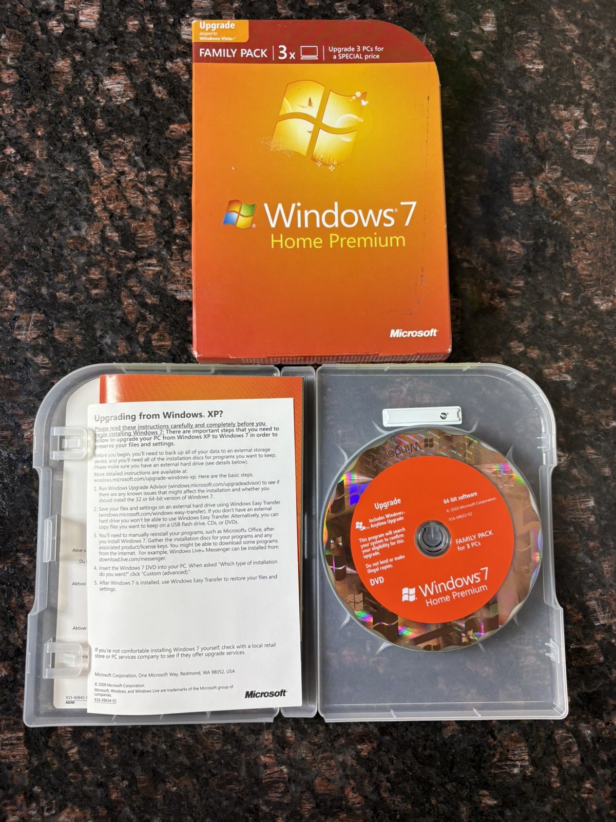 Windows 7 Home Premium Family Pack Upgrade 3-PC 32/64-Bit DVDs Case Manual