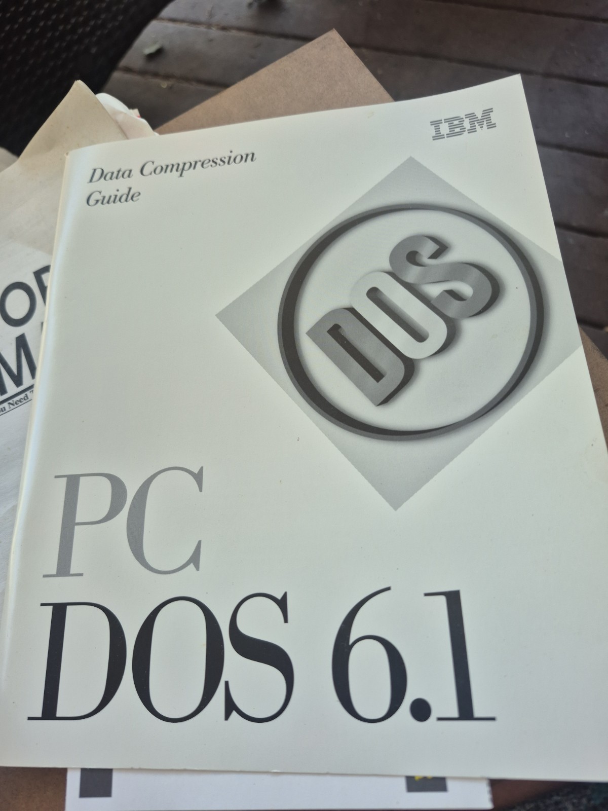 vintage IBM PC DOS 6.1 users guide manual And Data Compression guide