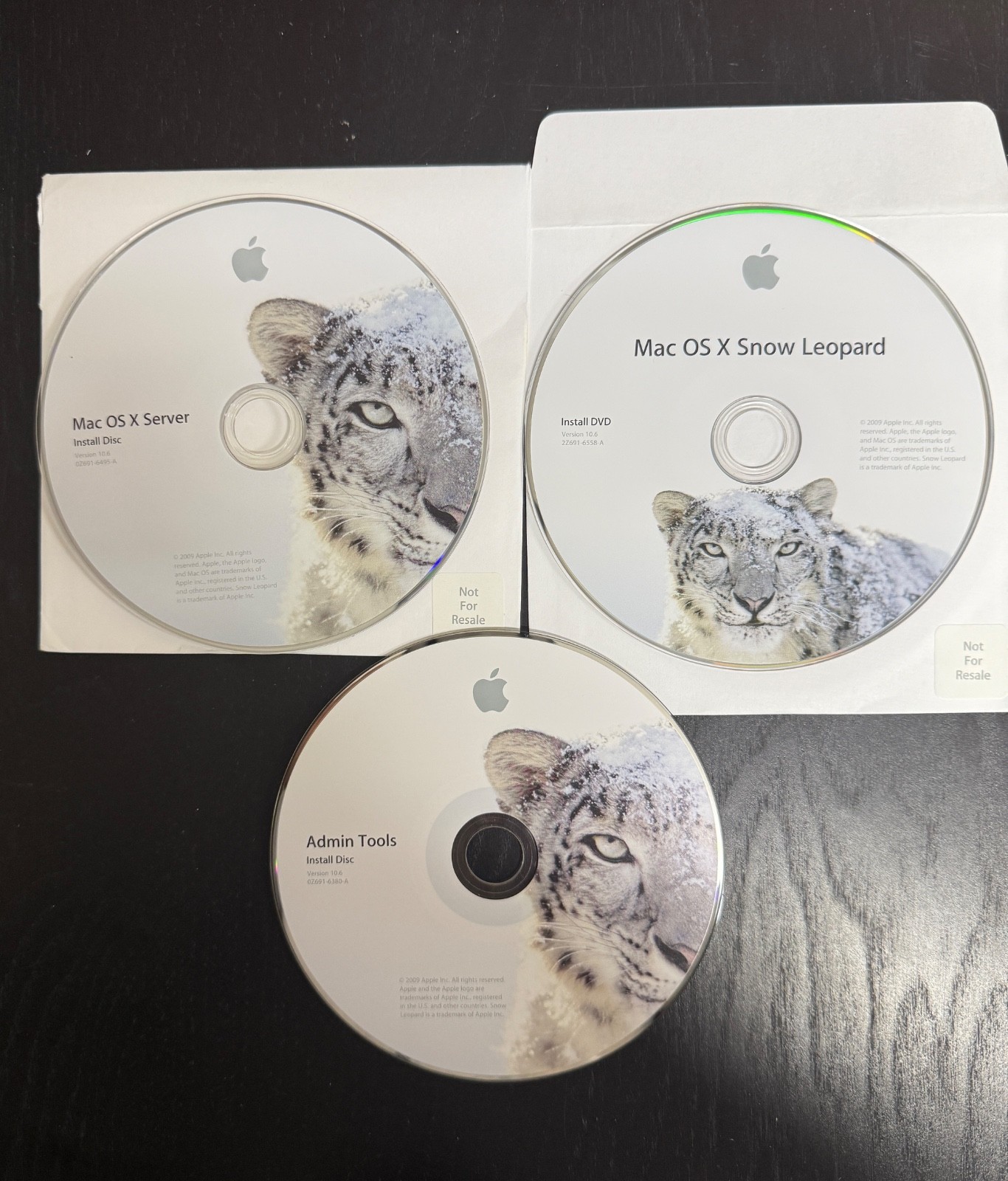 Apple Mac Snow Leopard OS X Server 10.6 plus OSX10.6 Snow Leopard NFR 2009
