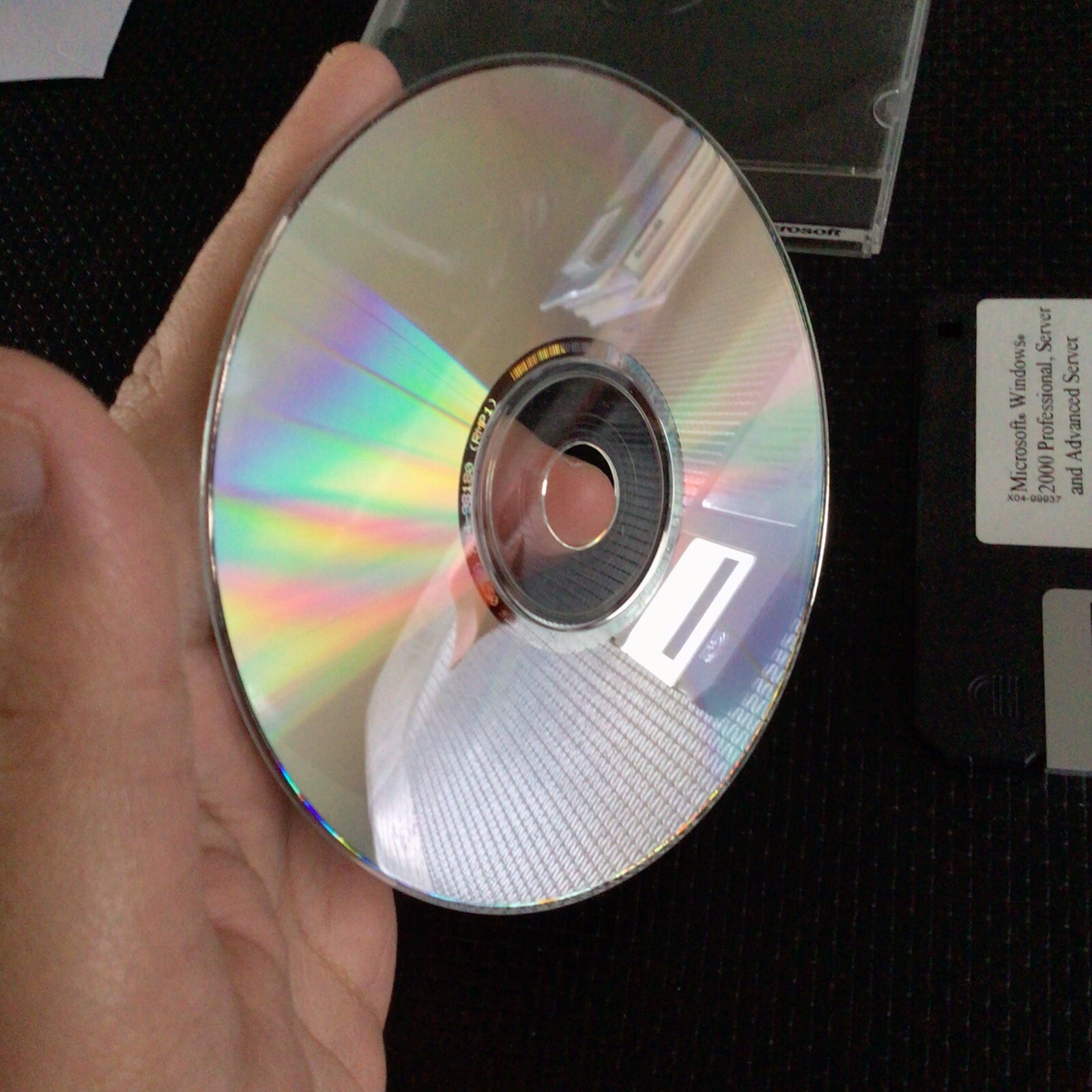 Microsoft Windows 2000 Professional Full Operating System With Floppy Disc
