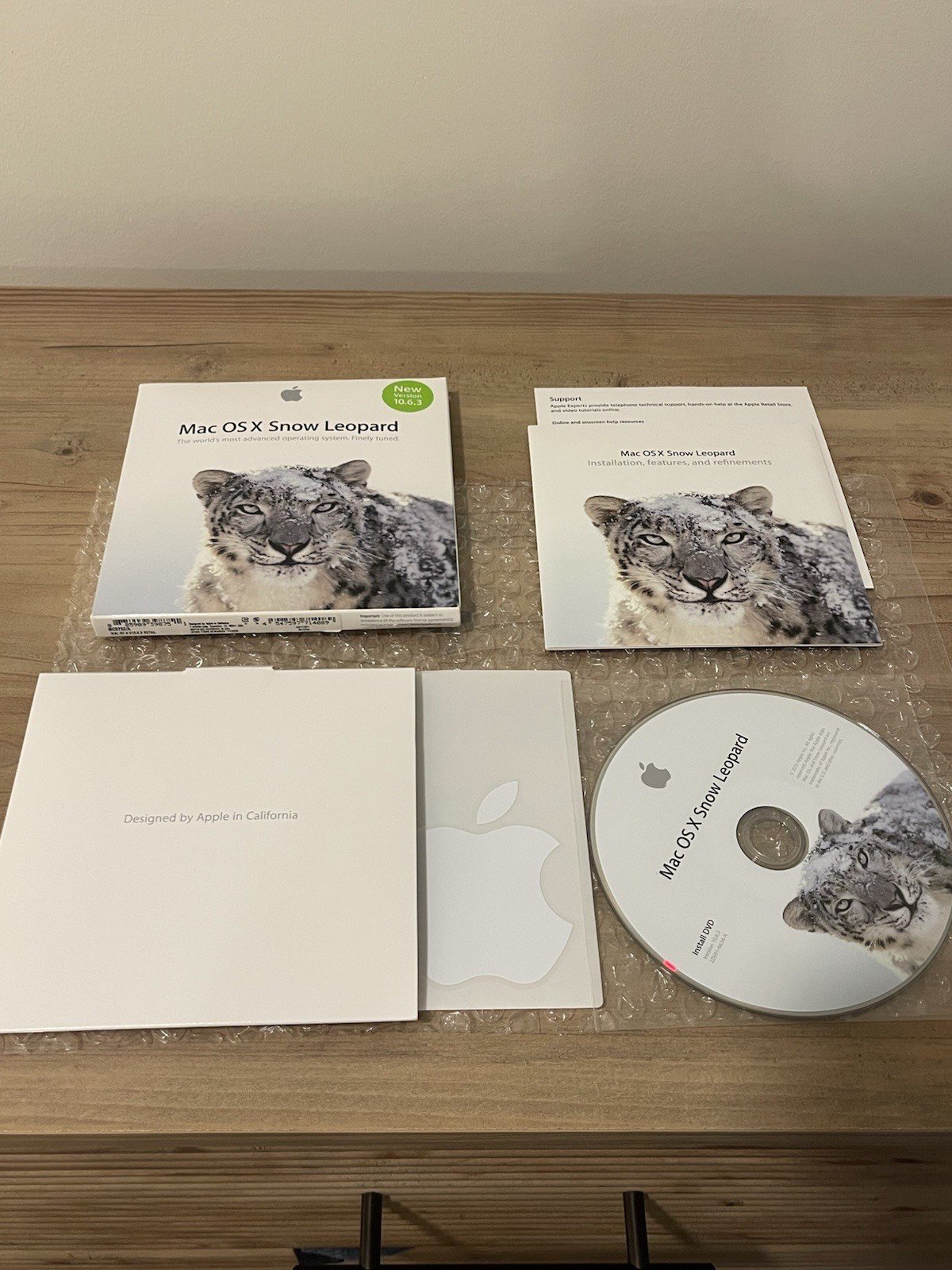 Apple Mac OS x Snow Leopard 10.6.3 Install Disc Complete In Box
