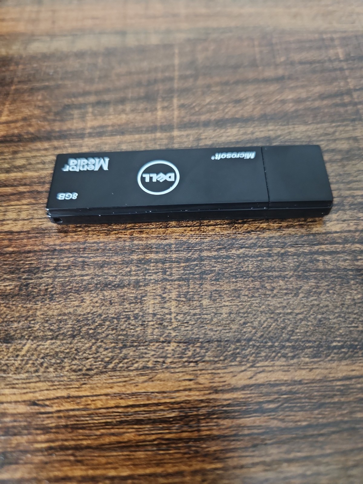 Dell: Microsoft Windows 7 Home – Recovery Restore USB Key – 8GB