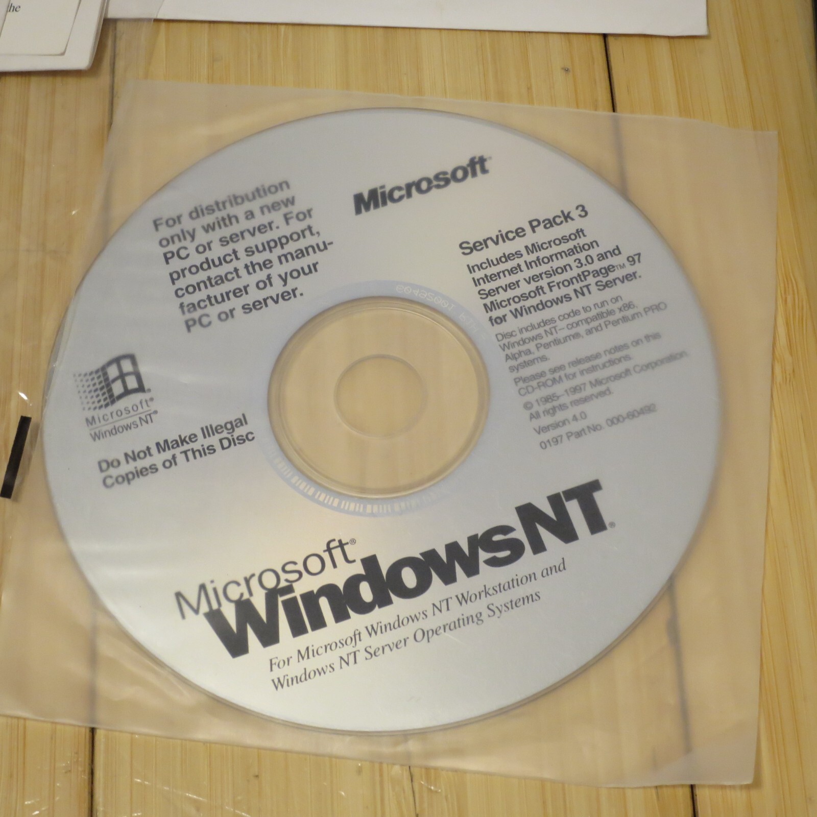 Microsoft Windows NT Workstation 4.0 SP3 CD-ROM, 3.5 disks, Manual & COA 06