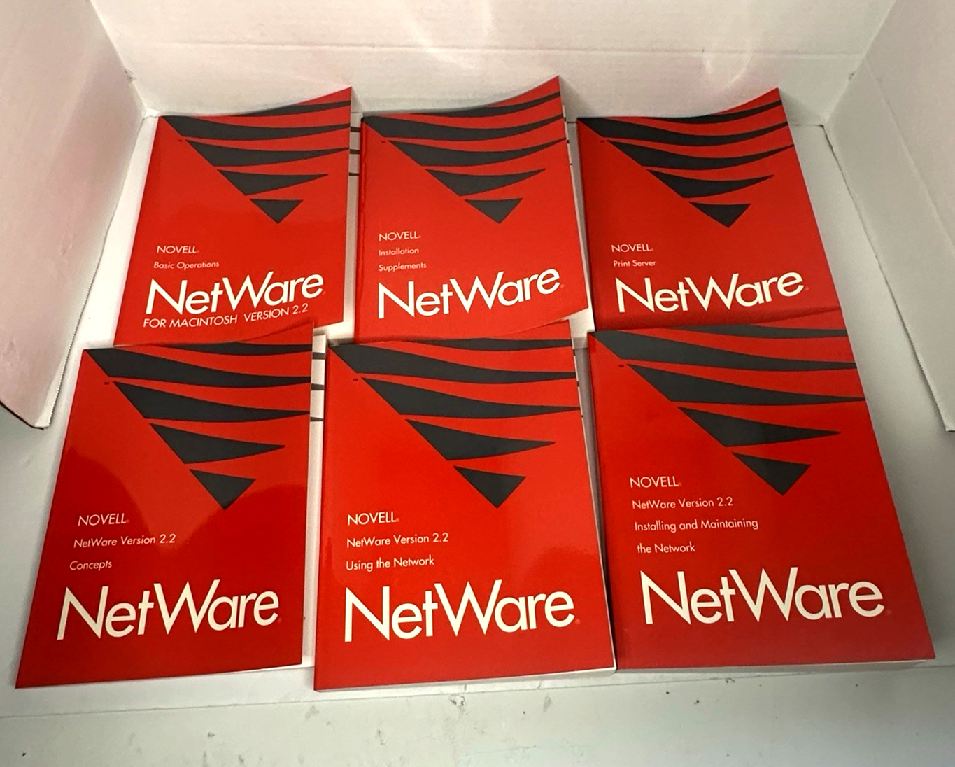Netware Kit v2.2 by Novell Operating System Floppy Disks & Books Open Box Vtg