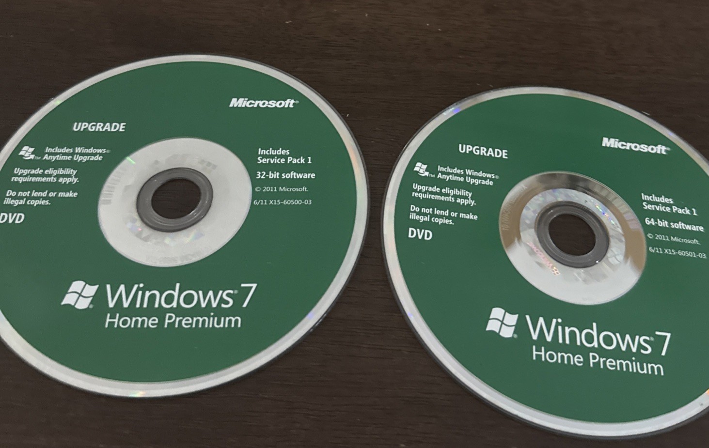 Microsoft Windows 7 Home Premium Upgrade, 32- and 64-bit Discs, With Product Key