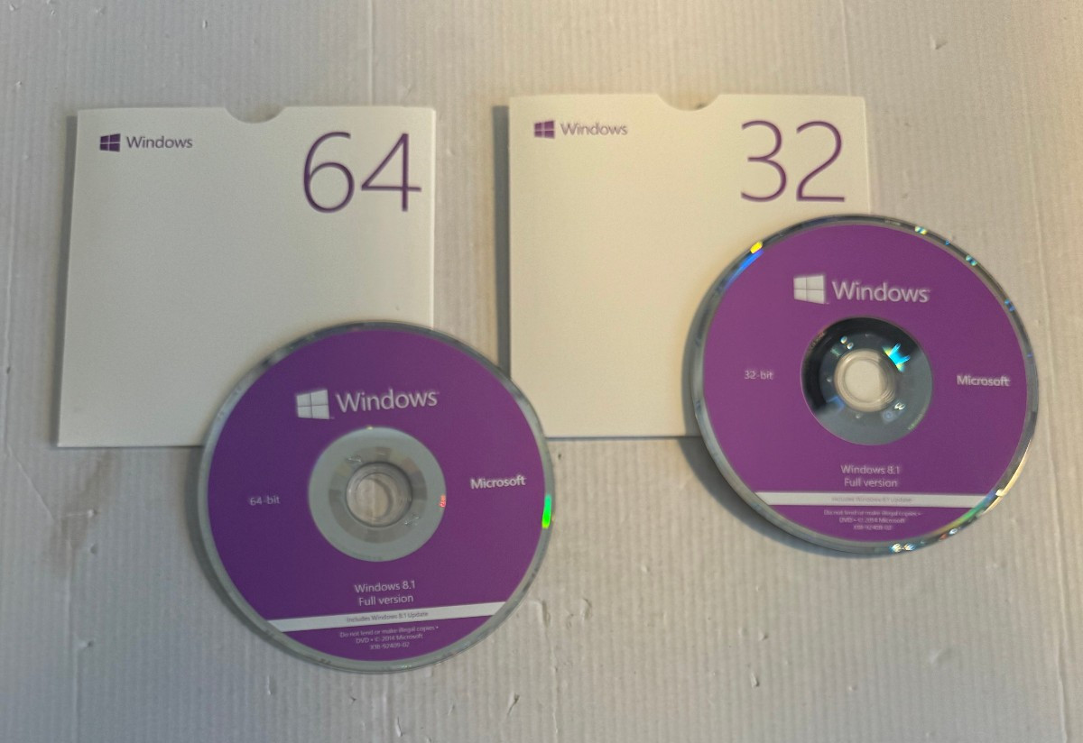 Microsoft Windows 8.1 Full Version Update Product Key 32 & 64 Bit DVDs Very Good