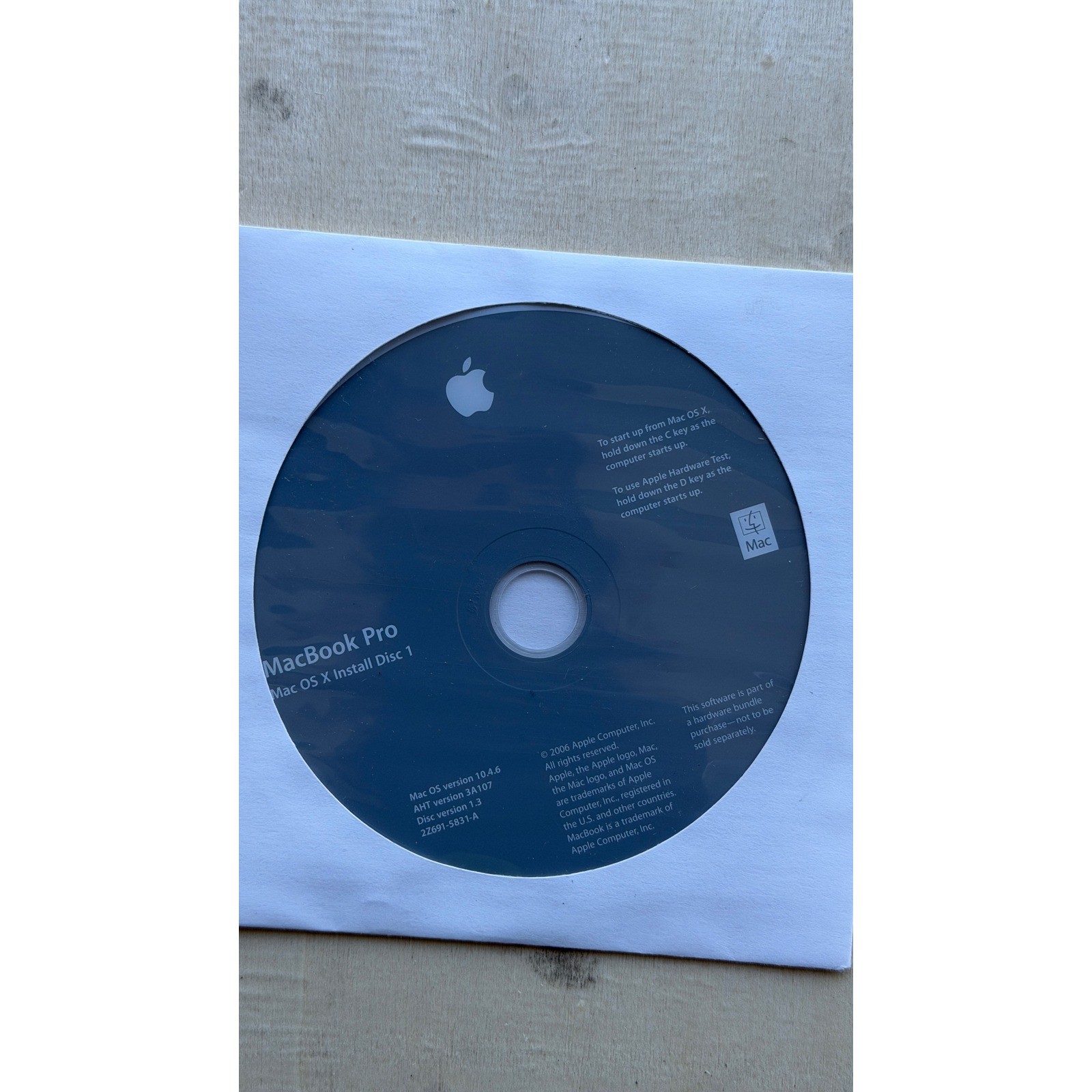 Apple MacBook Pro Mac OS X Install Disc 1 & 2 Set 10.4.6