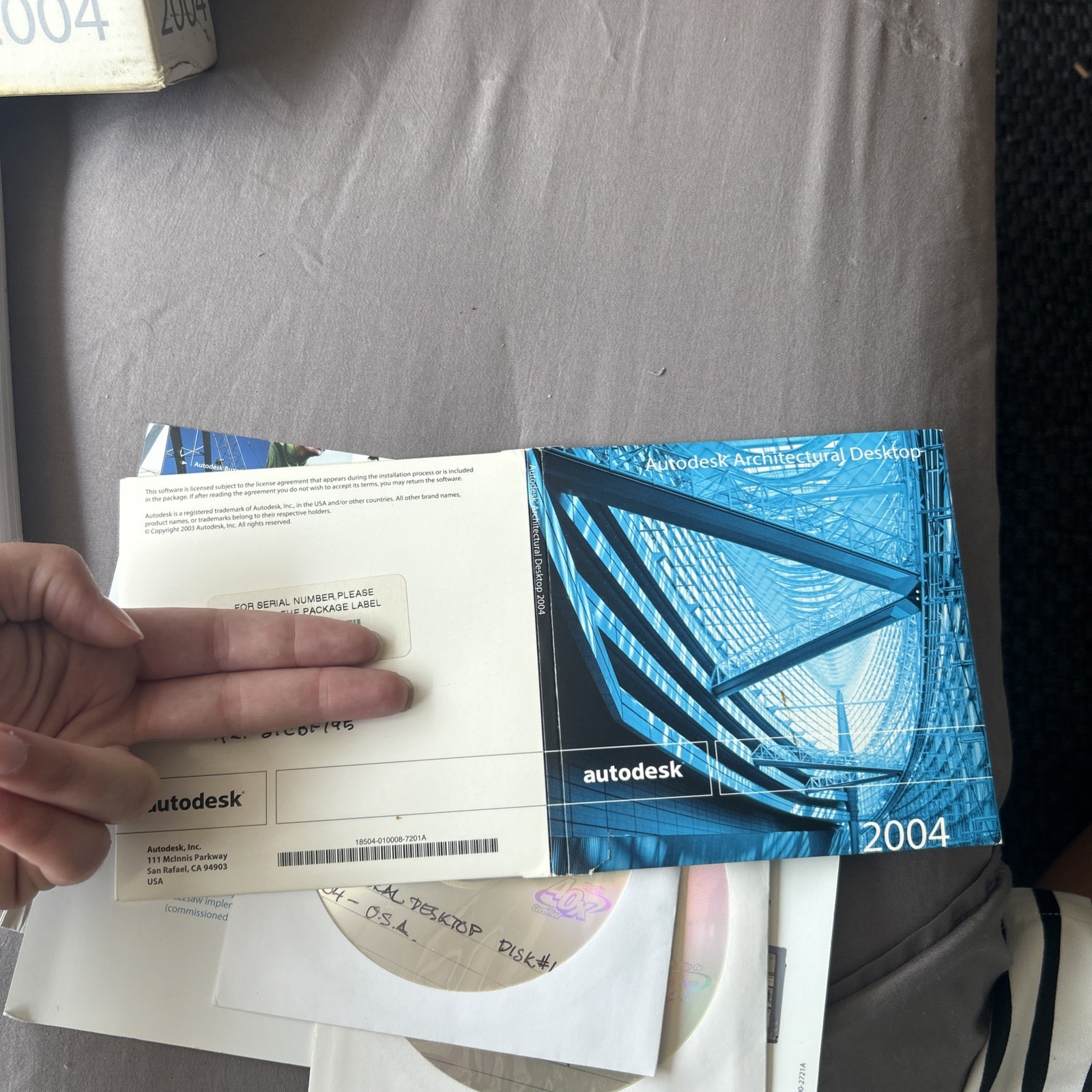 2004 Auto desk Architectural Desktop Software & License – H24