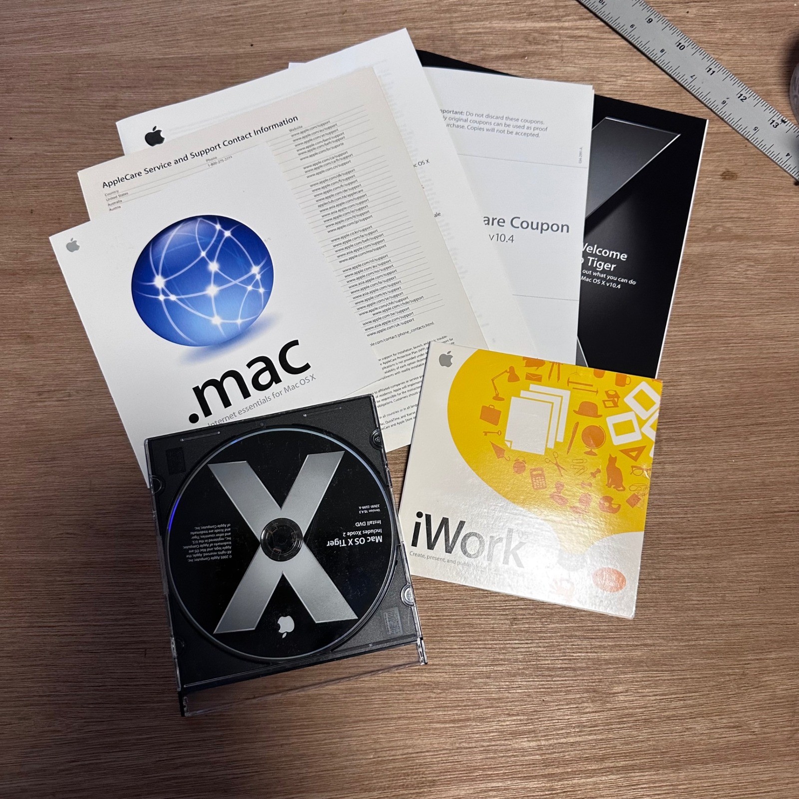 Apple Mac OS X Tiger v10.4.3 Retail Box Set MA190Z/A Install DVD iWork 2005
