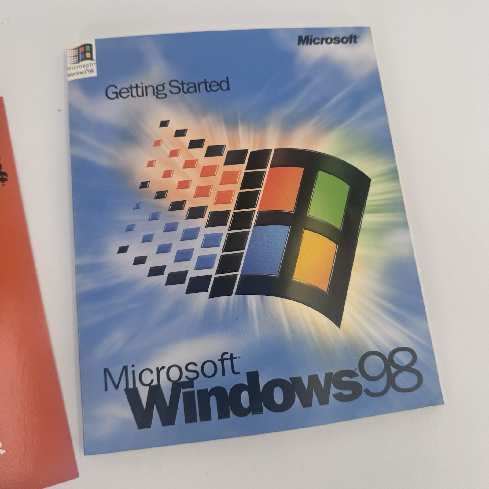 Microsoft Windows 98 Upgrade Big Box: CD, Key Code, Book, Ad Inserts Vintage