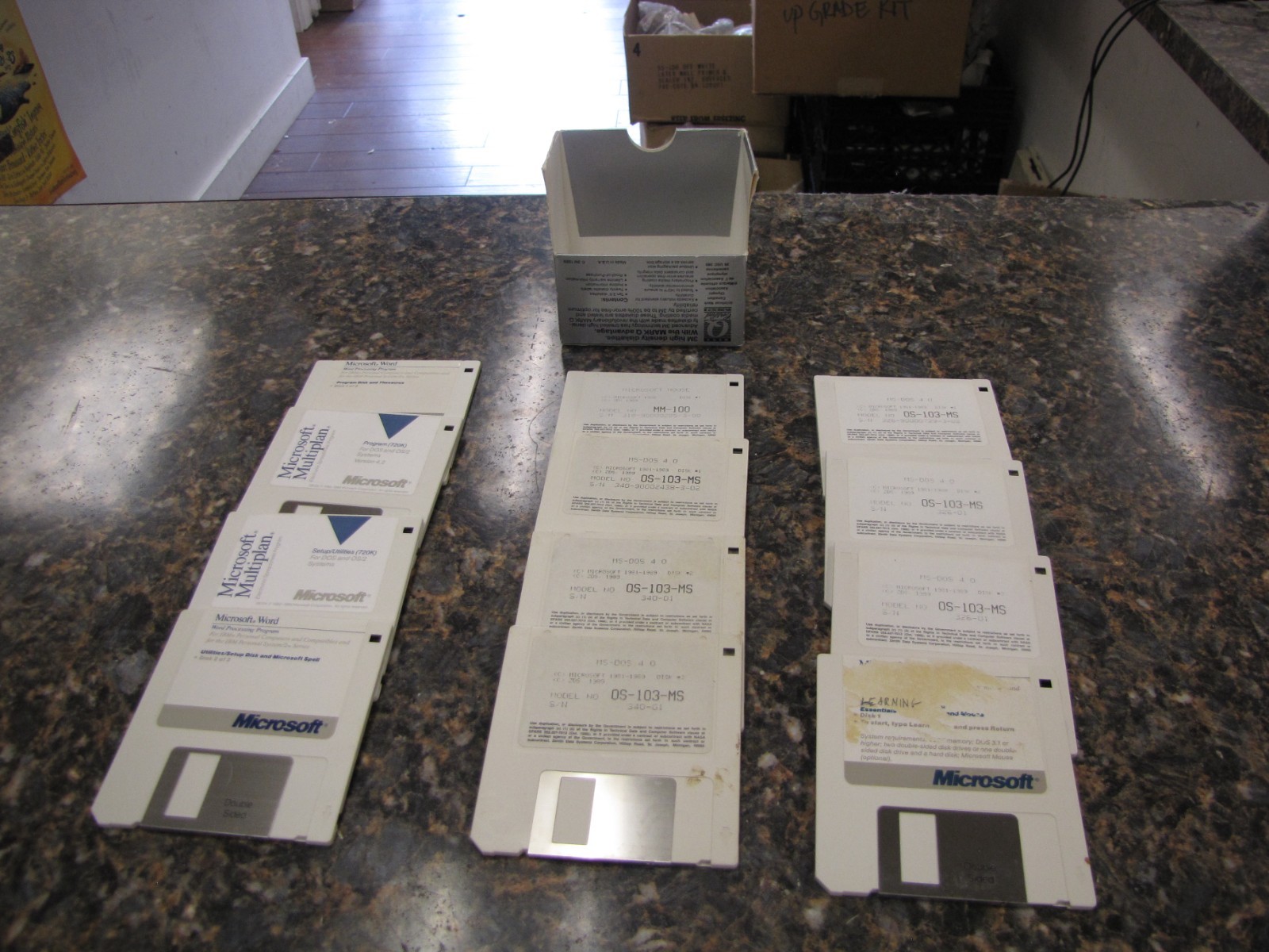 Lot of Vintage Microsoft MS-DOS OS/2 & Model OS-103-MS 3.5″ Floppy Disks