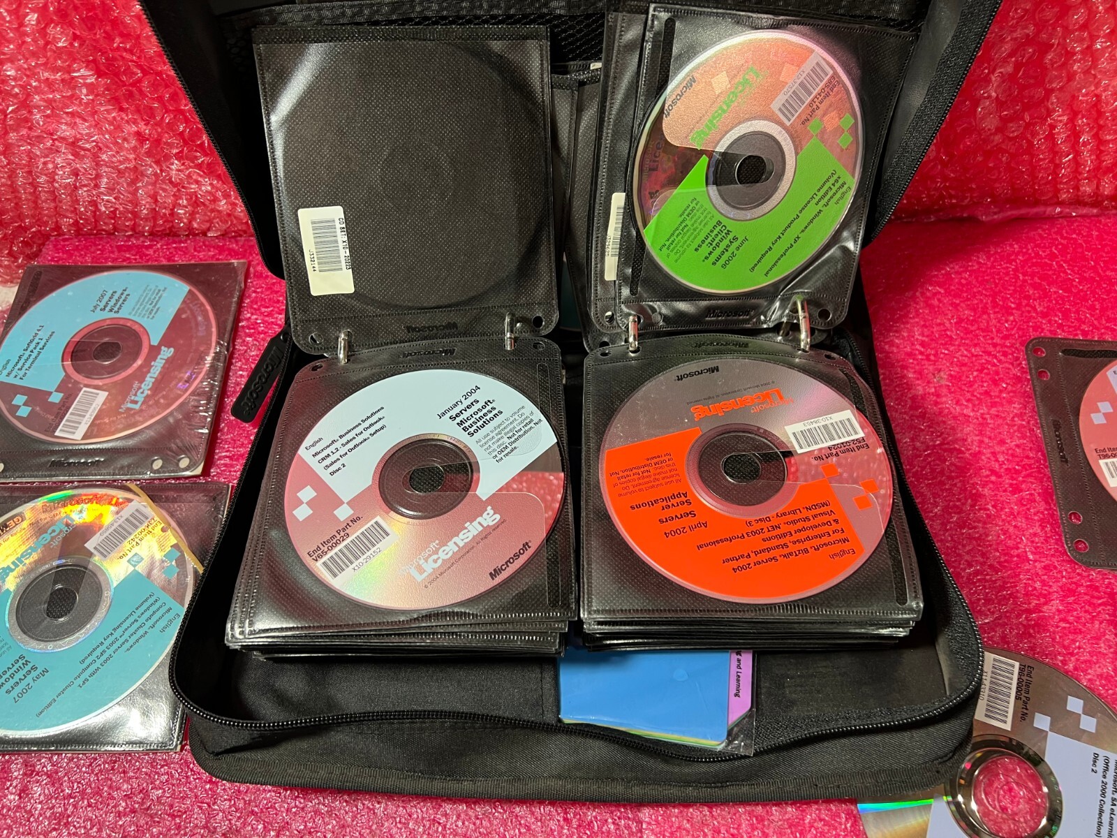 LOT Disks Server License Microsoft / APPLICATIONS 2004 2007 MIX AS-IS