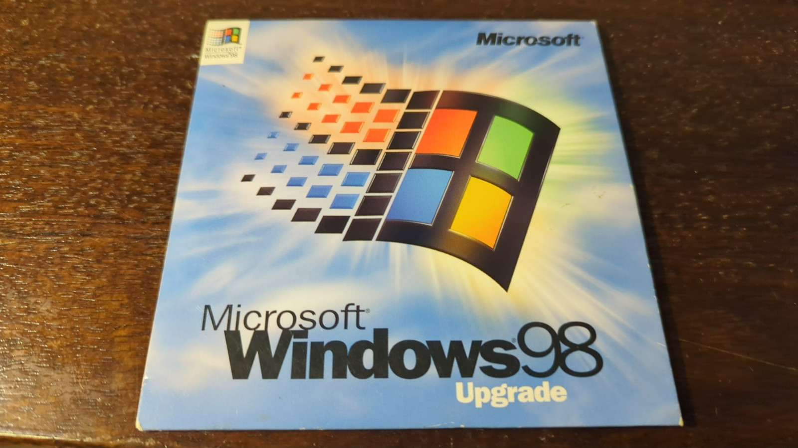 Microsoft Windows 98 Upgrade CD w/Product Key and sleeve *used/untested*