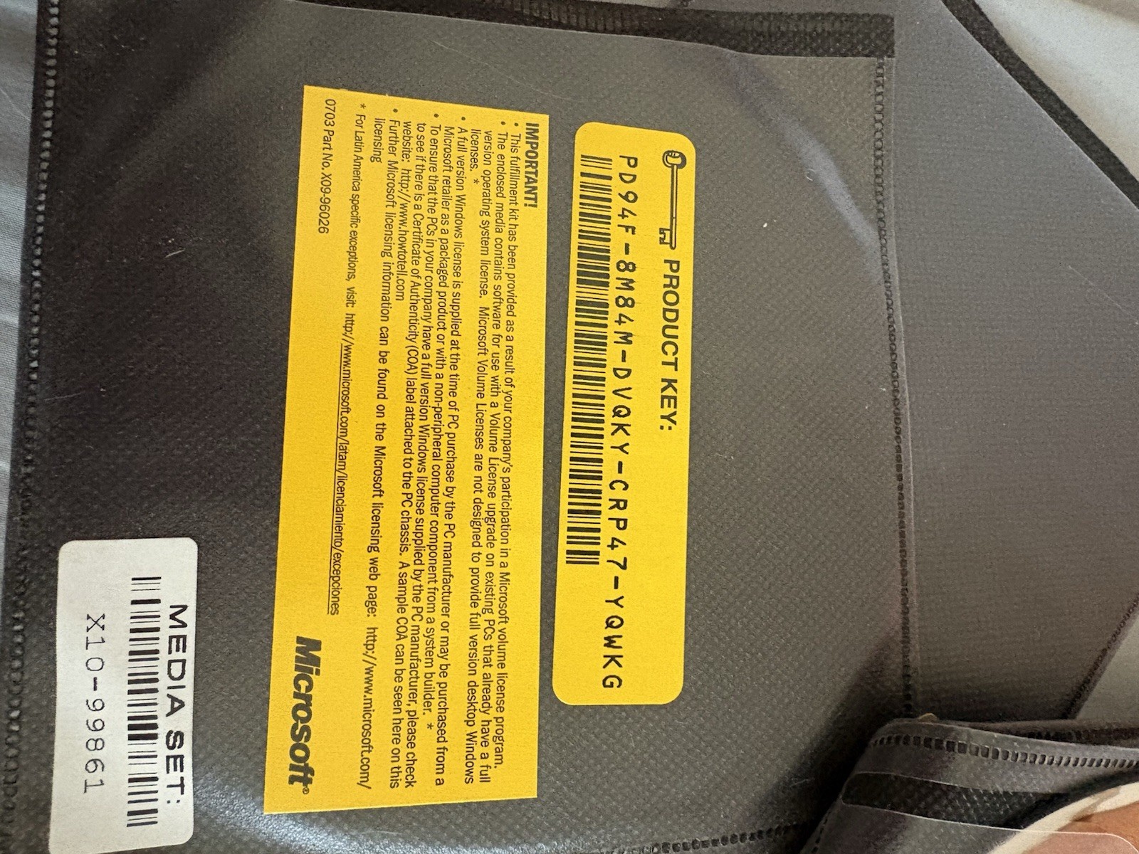 Microsoft Cds 2004 Office Outlook . 6 Cds