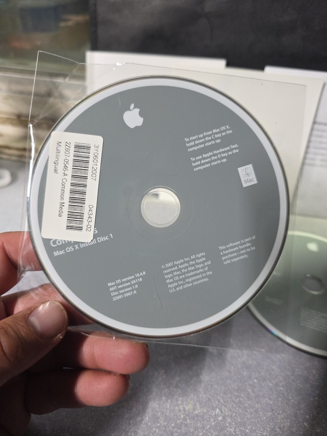 Apple Mac Os X 10.5 Install Disc Disc 1 & 2 Version 10.5 Plus Remote Pamphlet