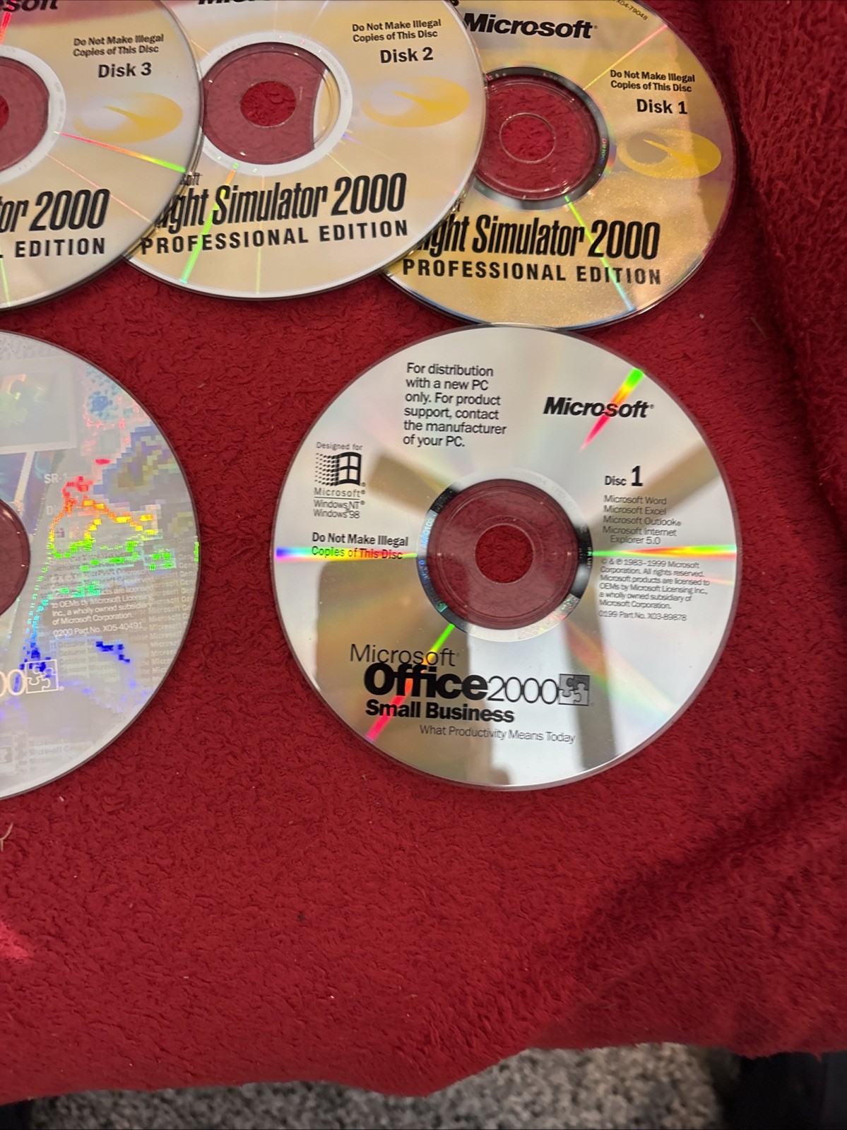 Lot Of 20 Vintage Microsoft Software CDs Office Flight Simulator Works XP Trips